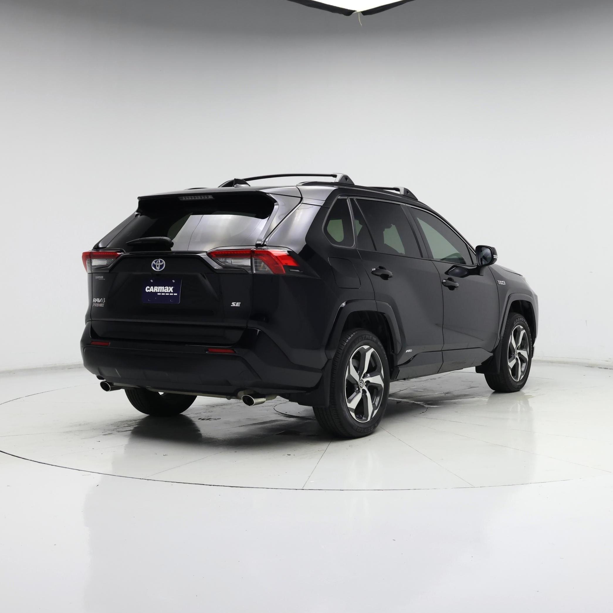 Thumbnail: 2023 Toyota RAV4 - 8
