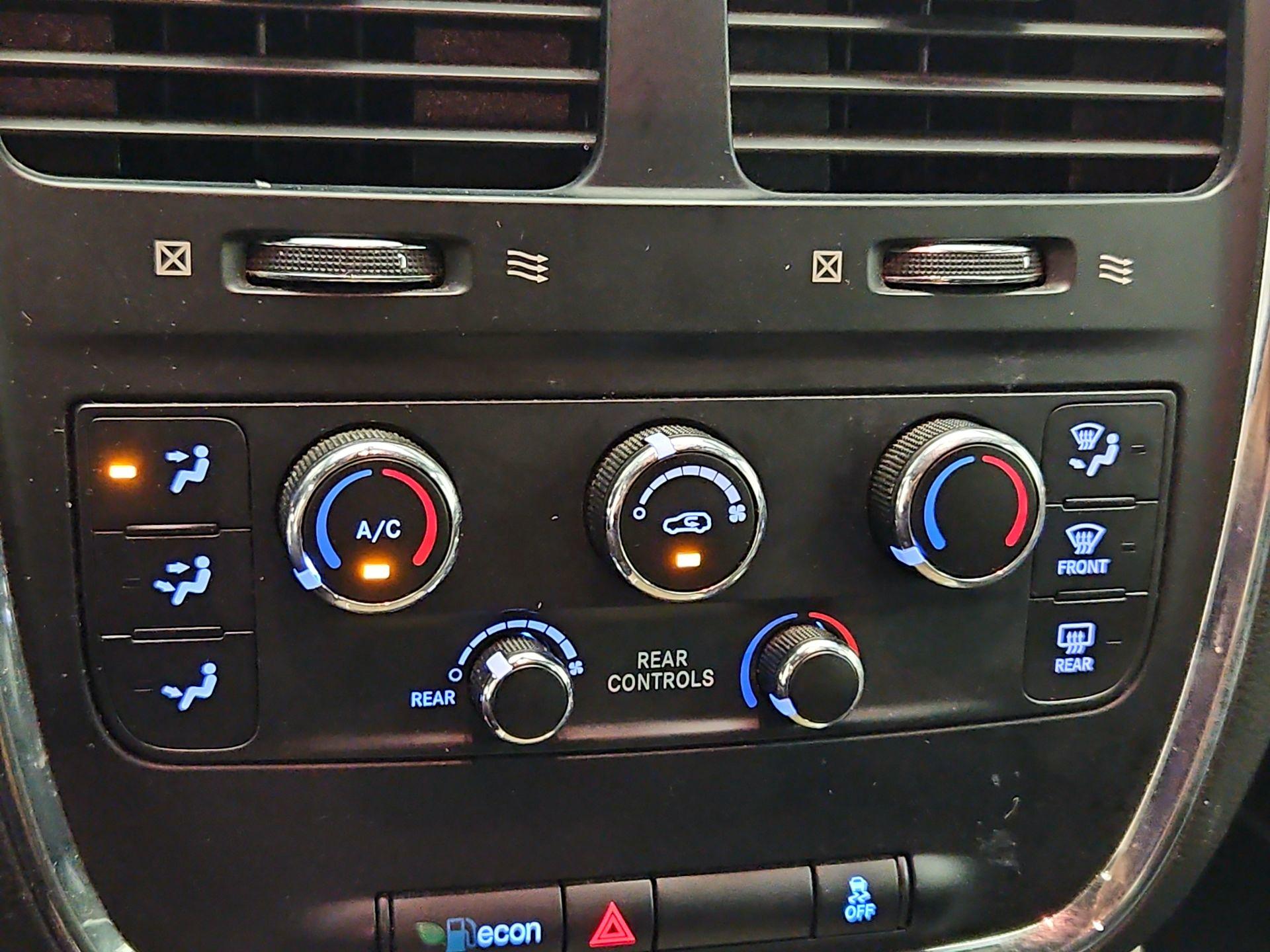 Thumbnail: 2019 Dodge Grand Caravan - 16