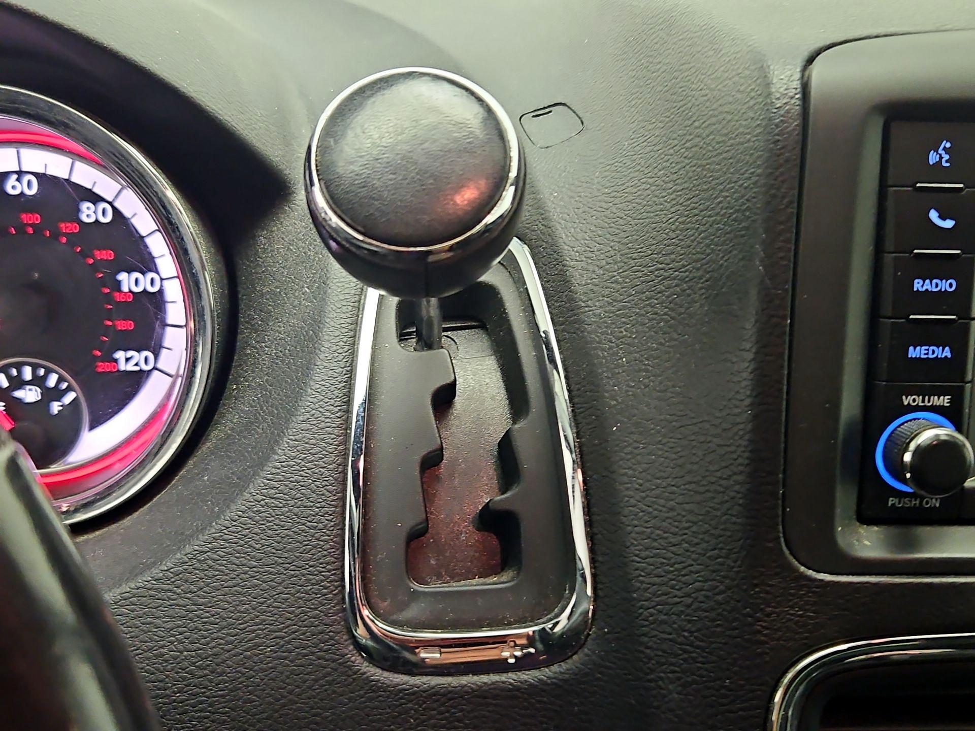 Thumbnail: 2019 Dodge Grand Caravan - 17
