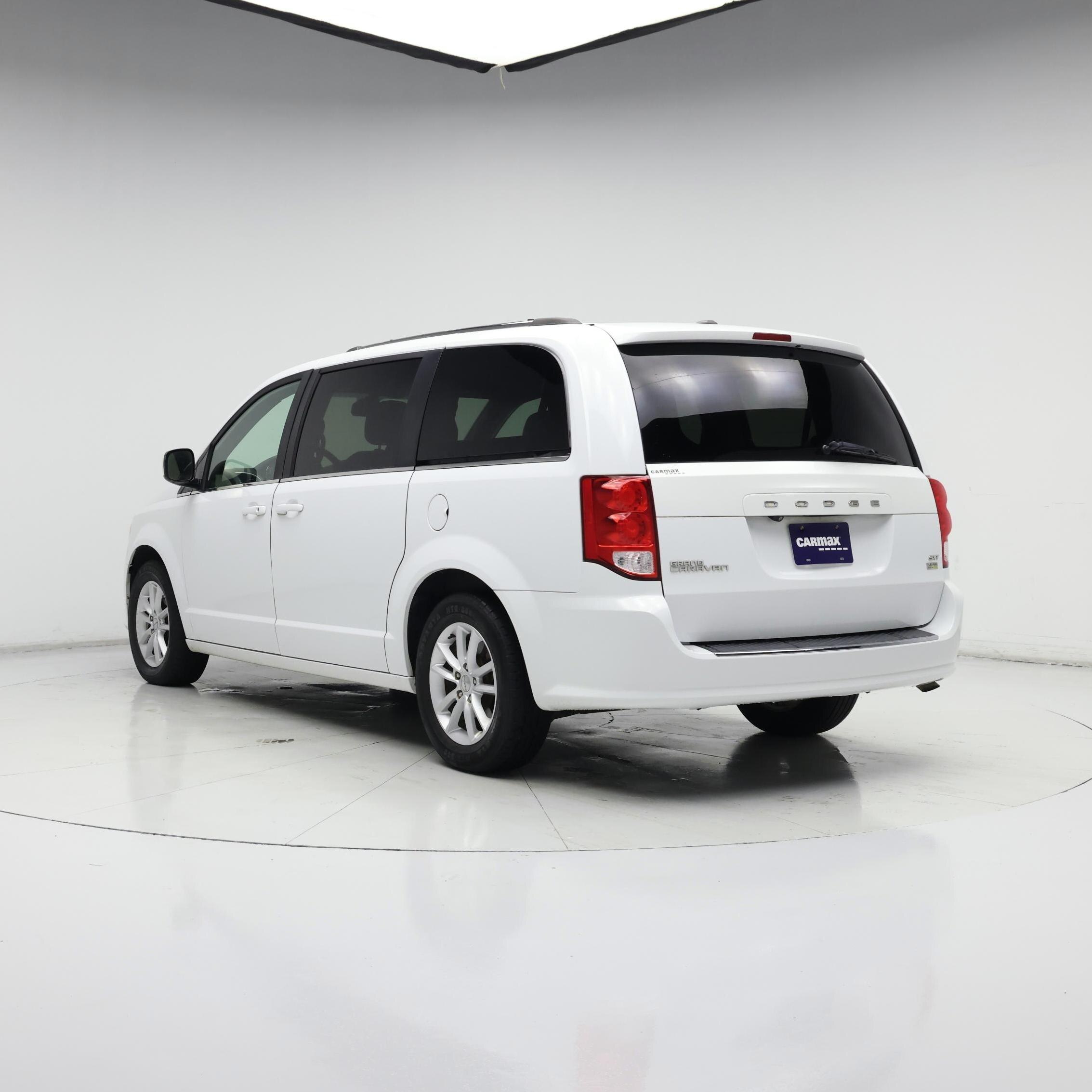 Thumbnail: 2019 Dodge Grand Caravan - 2