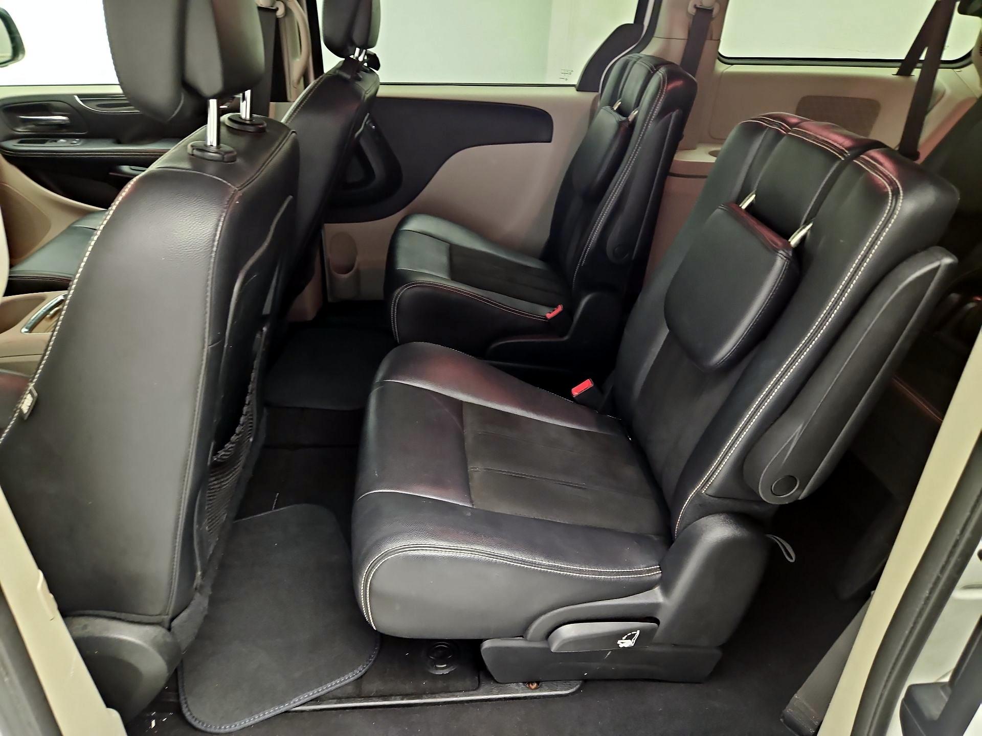 Thumbnail: 2019 Dodge Grand Caravan - 19