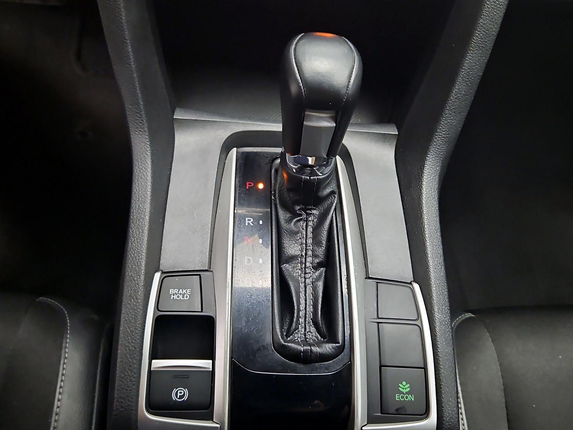 Thumbnail: 2019 Honda Civic - 17
