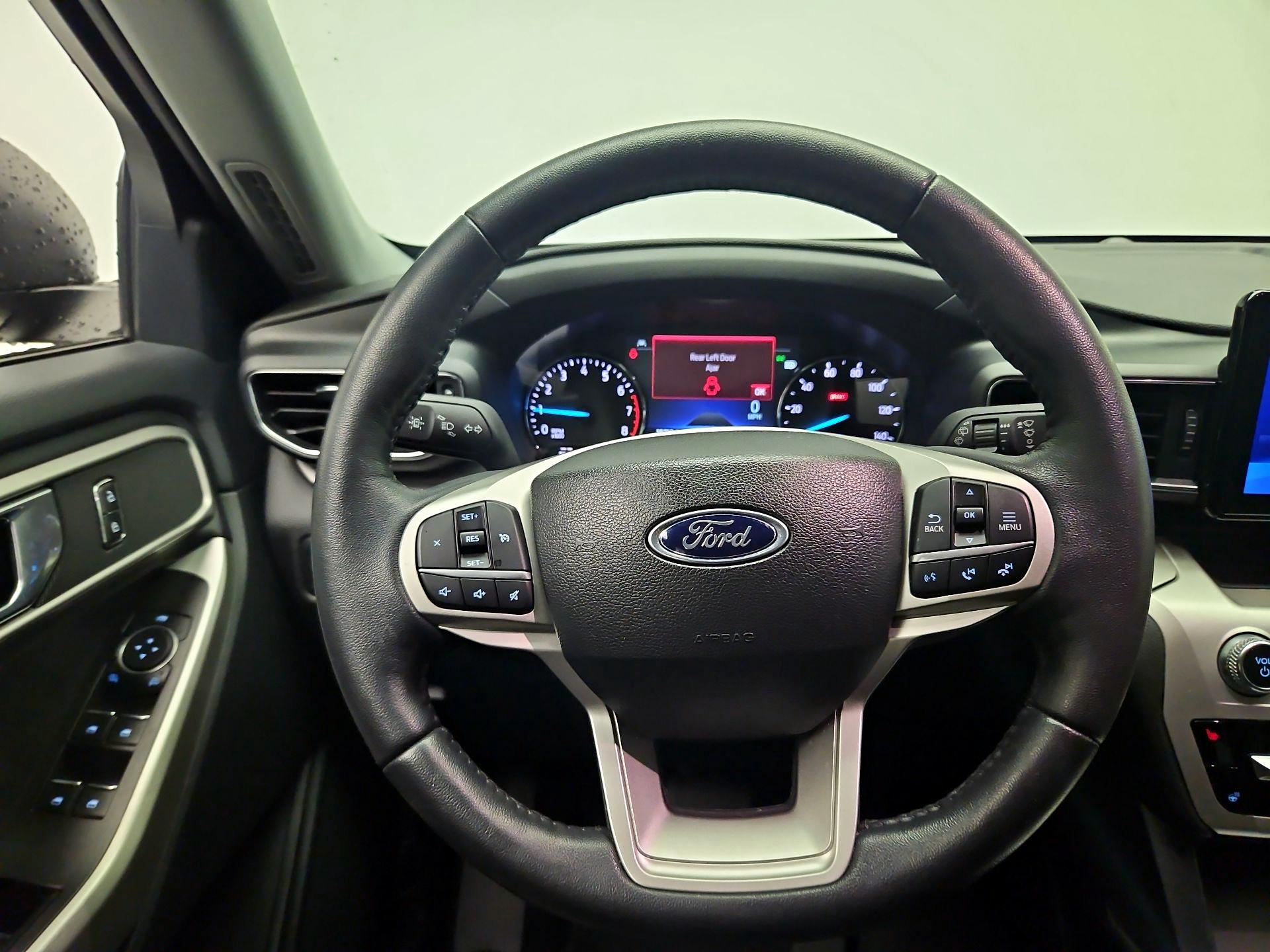 Thumbnail: 2022 Ford Explorer - 10