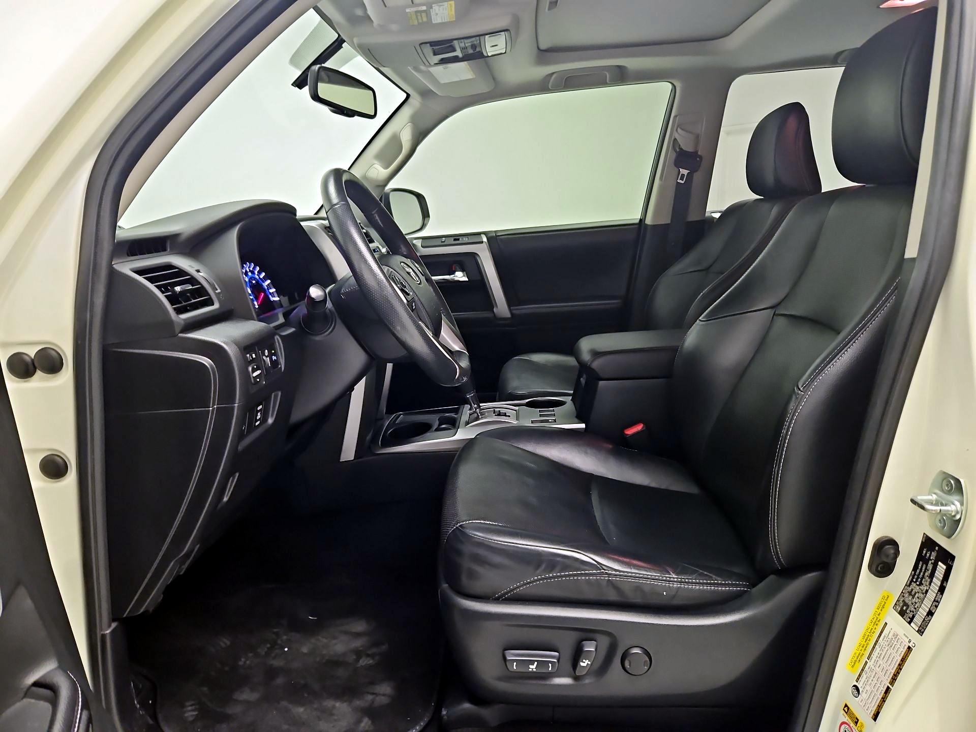 Thumbnail: 2016 Toyota 4Runner - 11