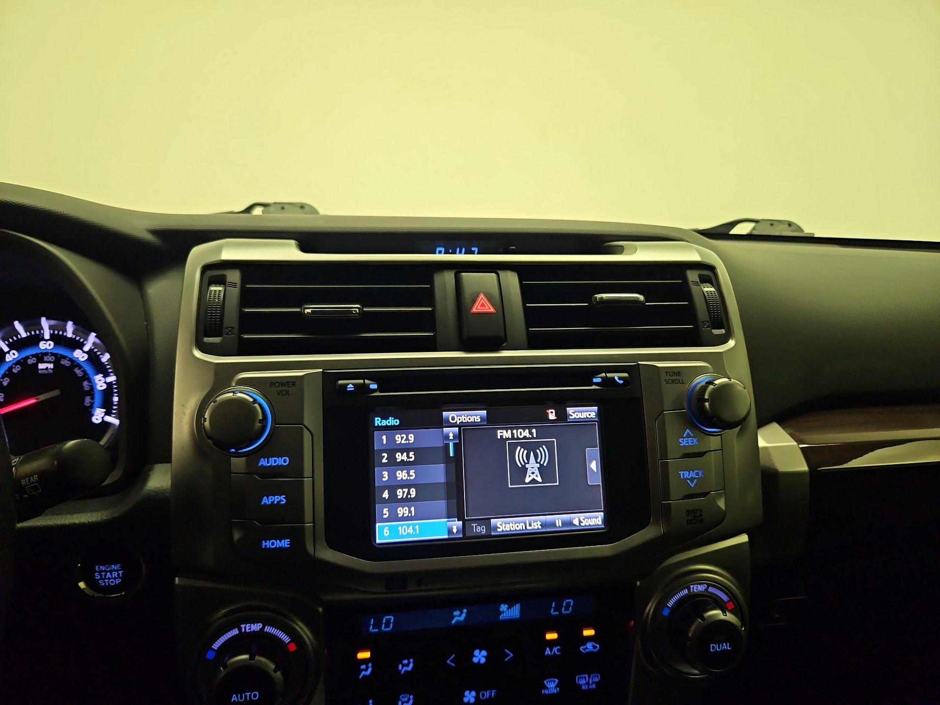 Thumbnail: 2016 Toyota 4Runner - 14