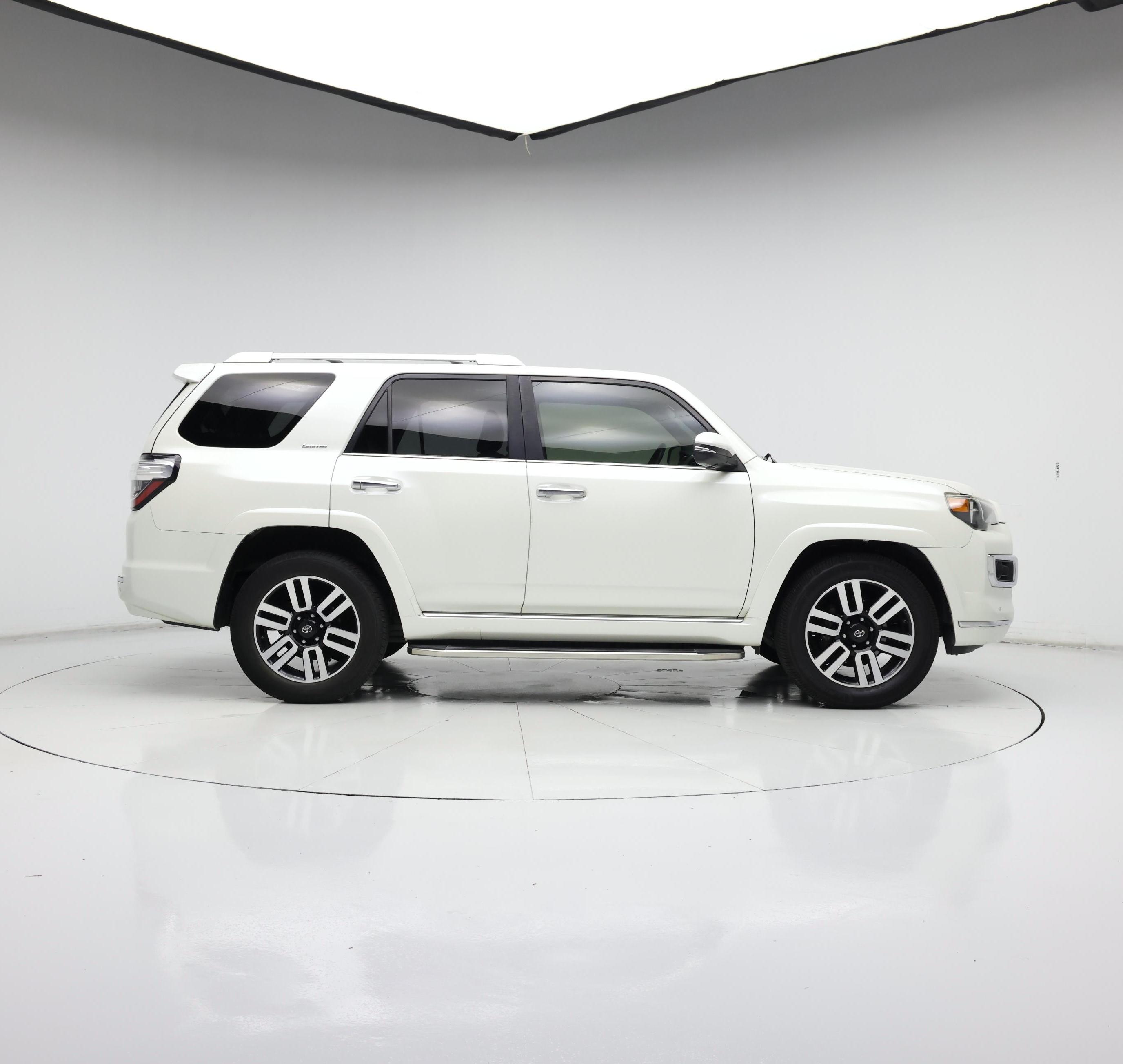Thumbnail: 2016 Toyota 4Runner - 7