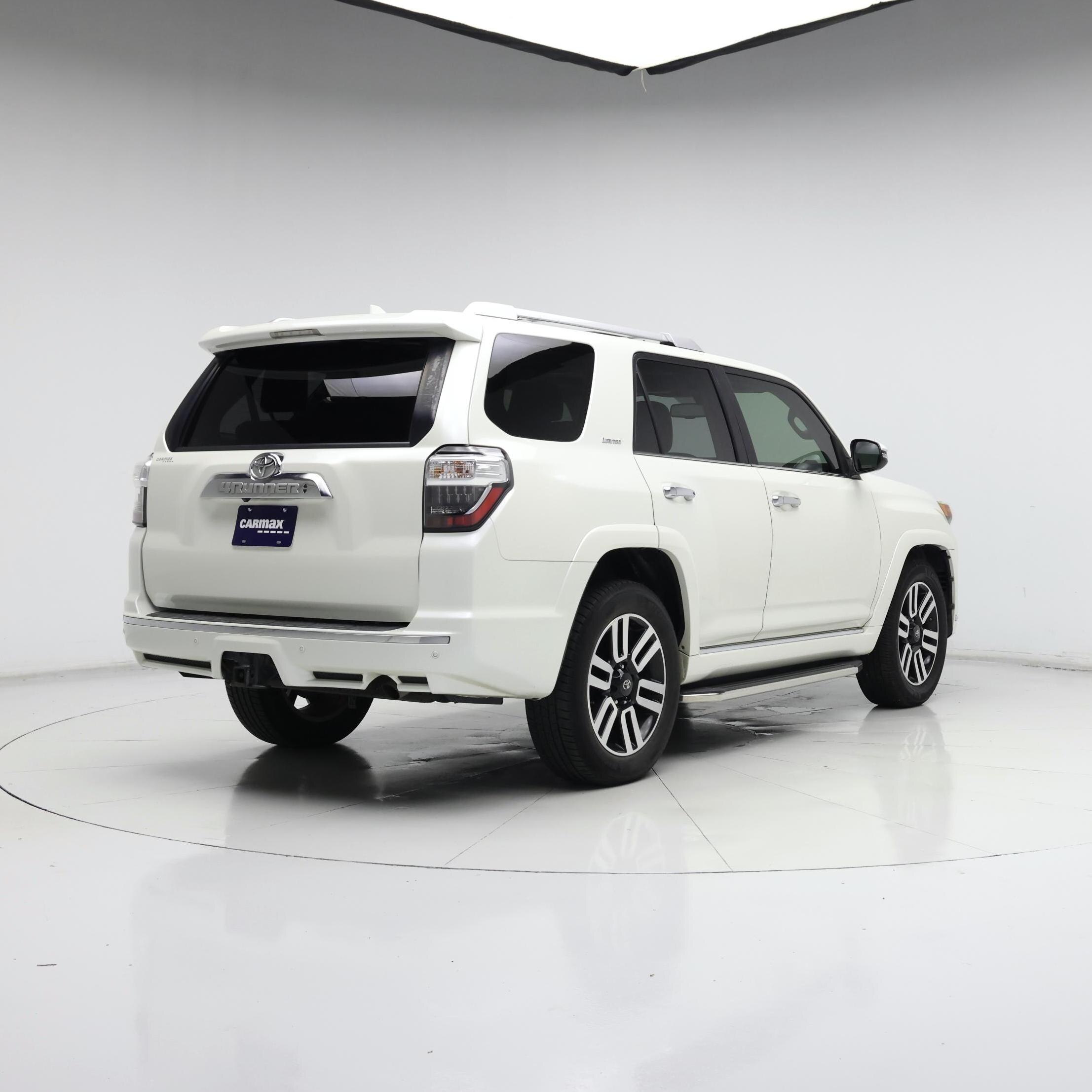 Thumbnail: 2016 Toyota 4Runner - 8