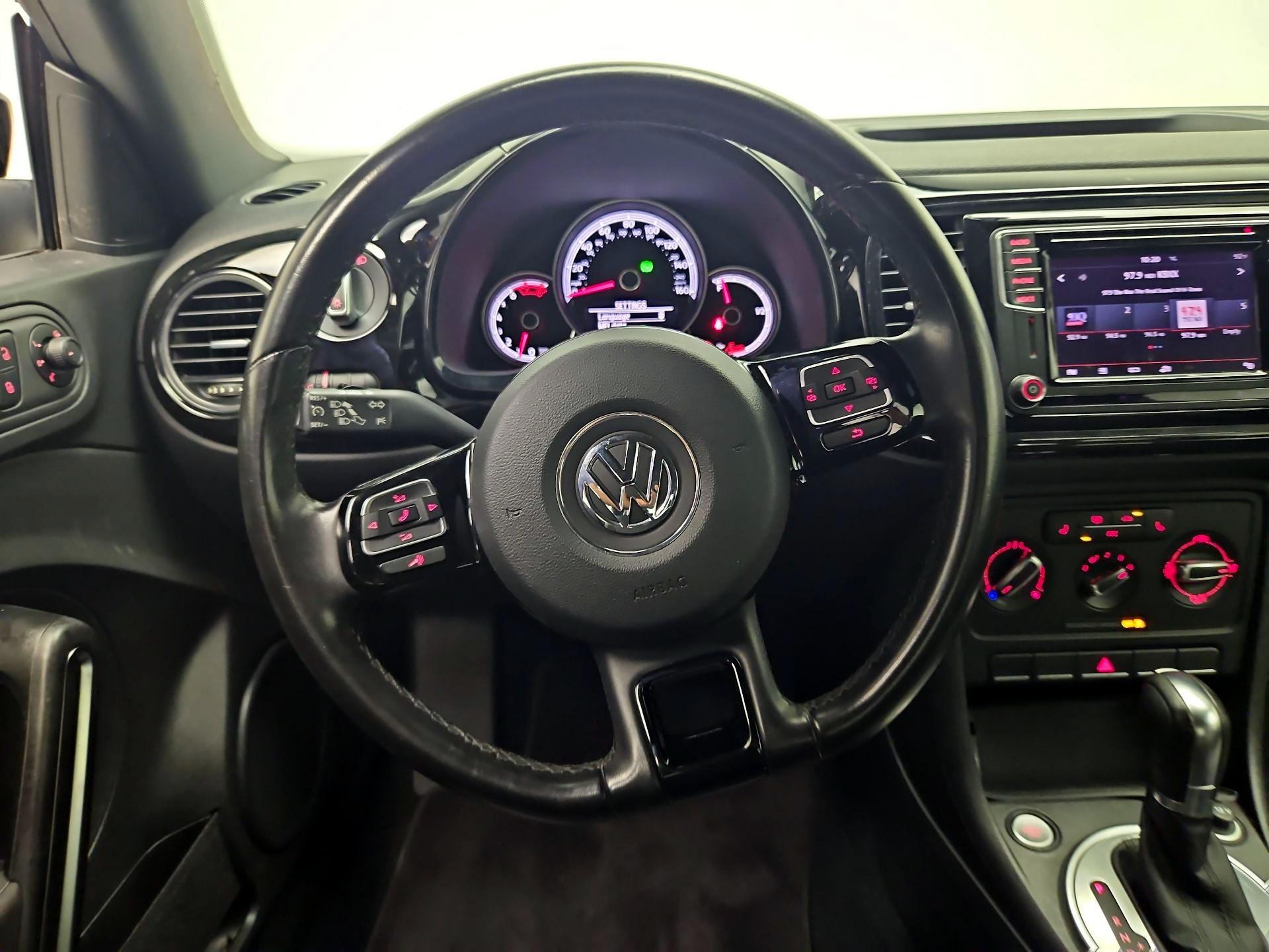 Thumbnail: 2018 Volkswagen Beetle - 10
