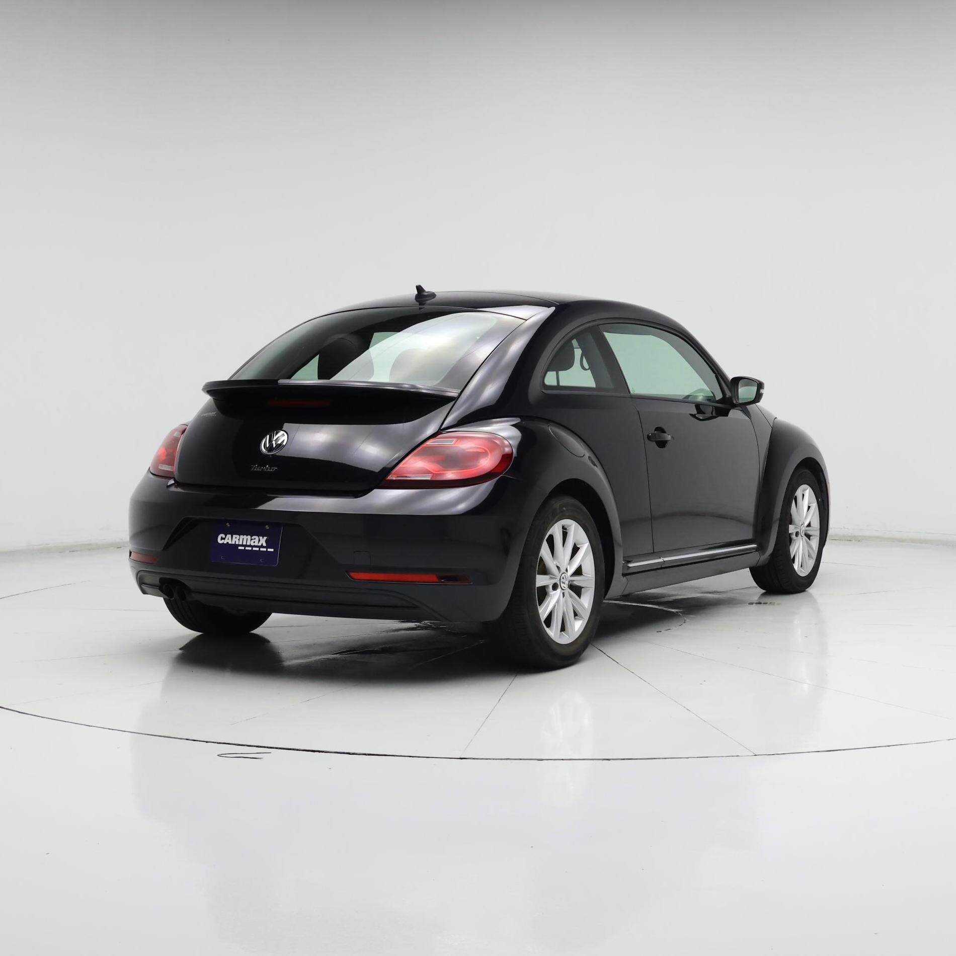 Thumbnail: 2018 Volkswagen Beetle - 8