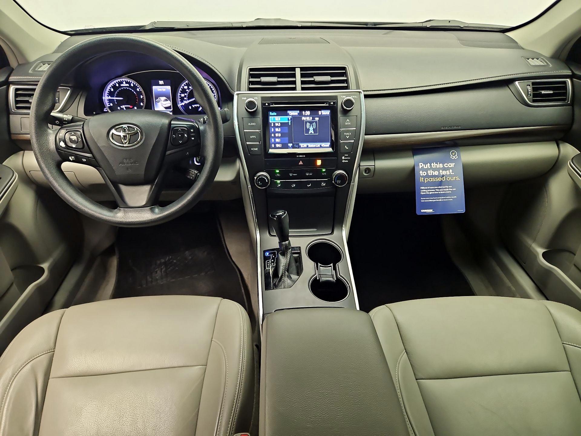 Thumbnail: 2016 Toyota Camry - 9