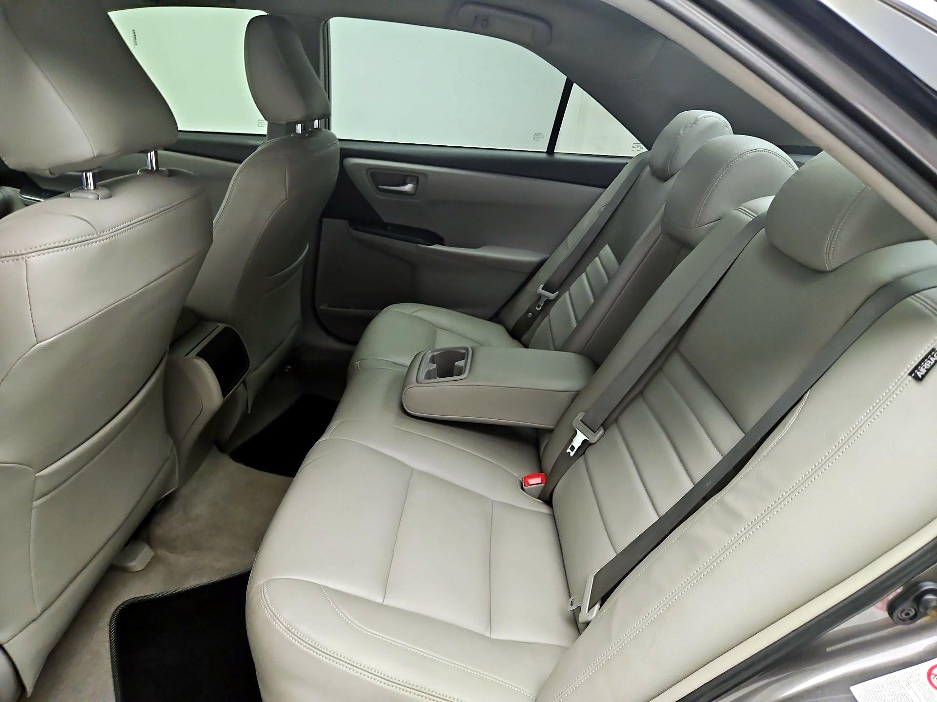 Thumbnail: 2016 Toyota Camry - 19