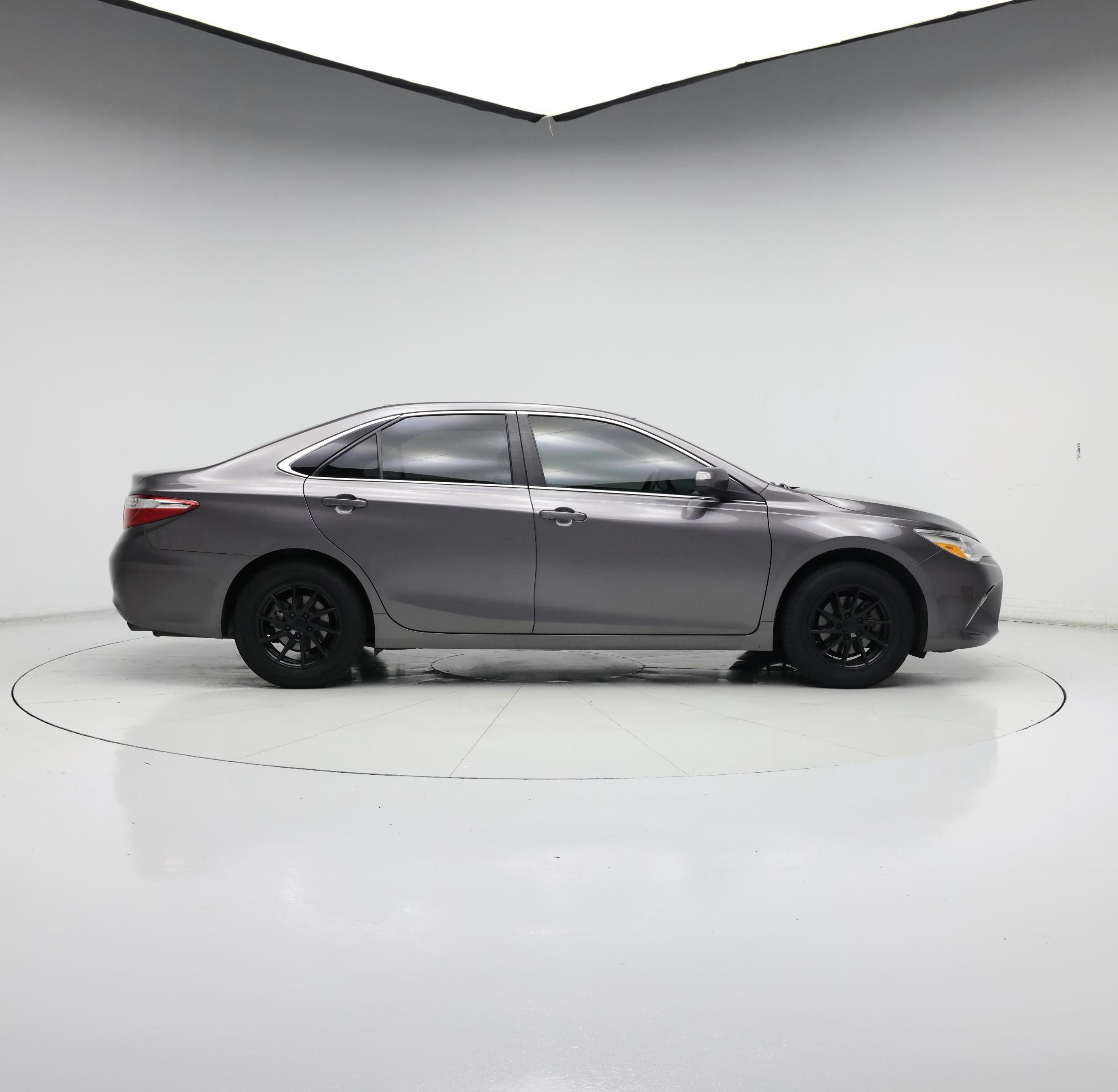 Thumbnail: 2016 Toyota Camry - 7
