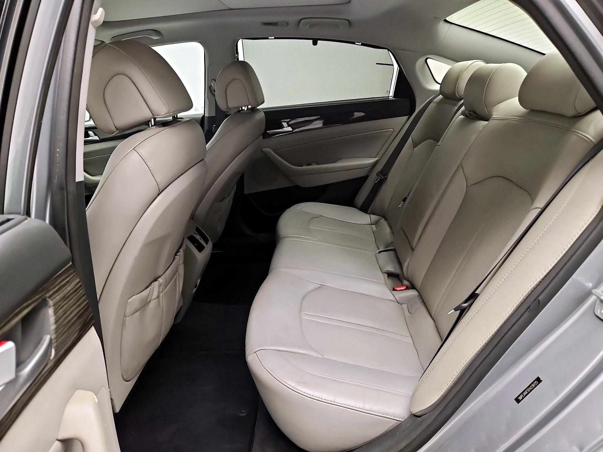 Thumbnail: 2015 Hyundai Sonata - 18