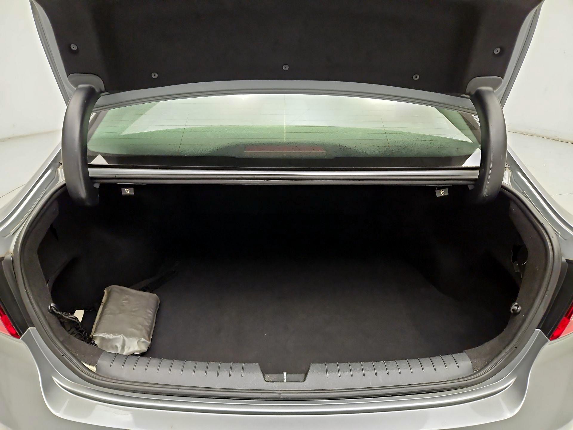 Thumbnail: 2015 Hyundai Sonata - 19