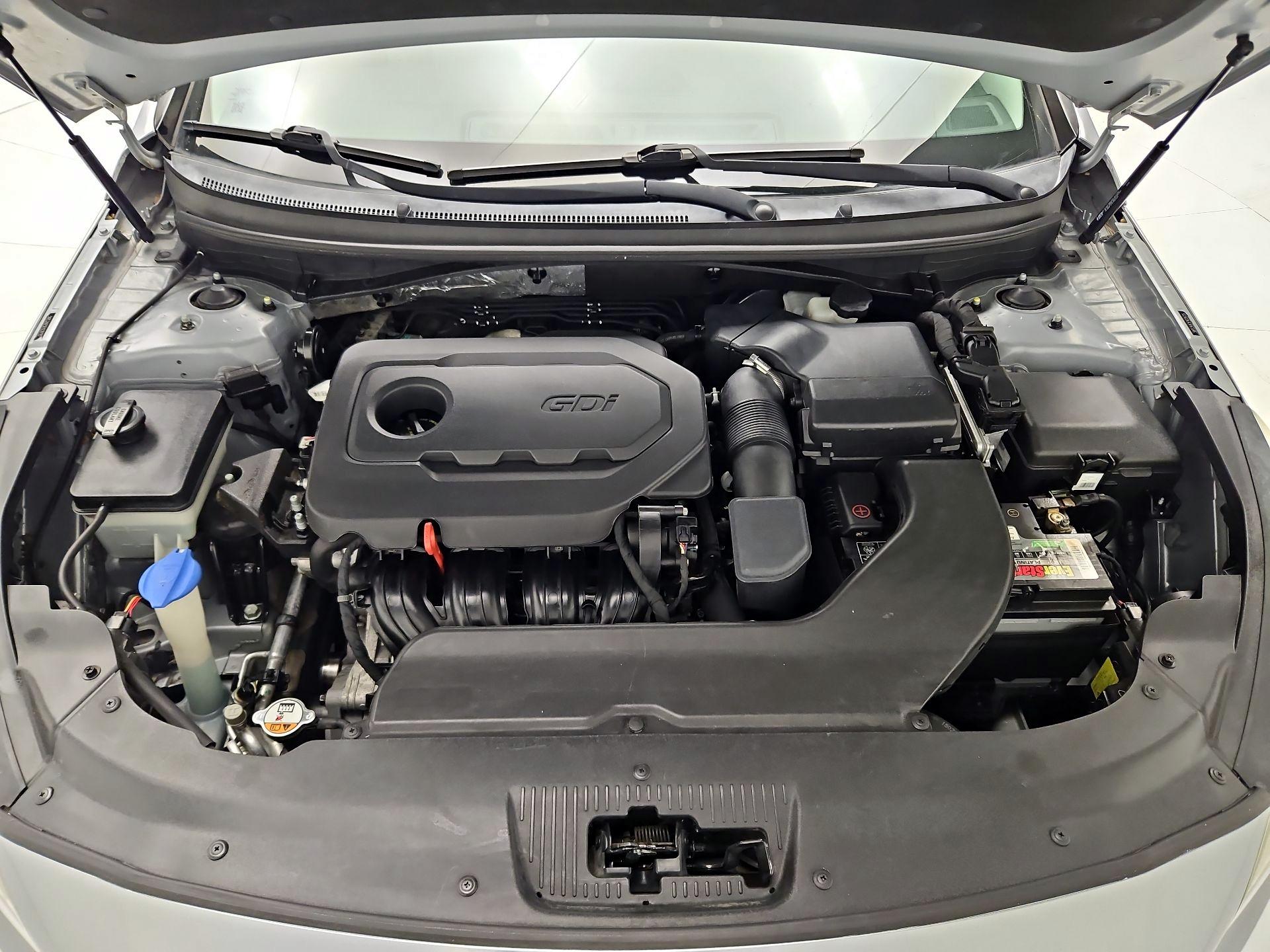 Thumbnail: 2015 Hyundai Sonata - 20