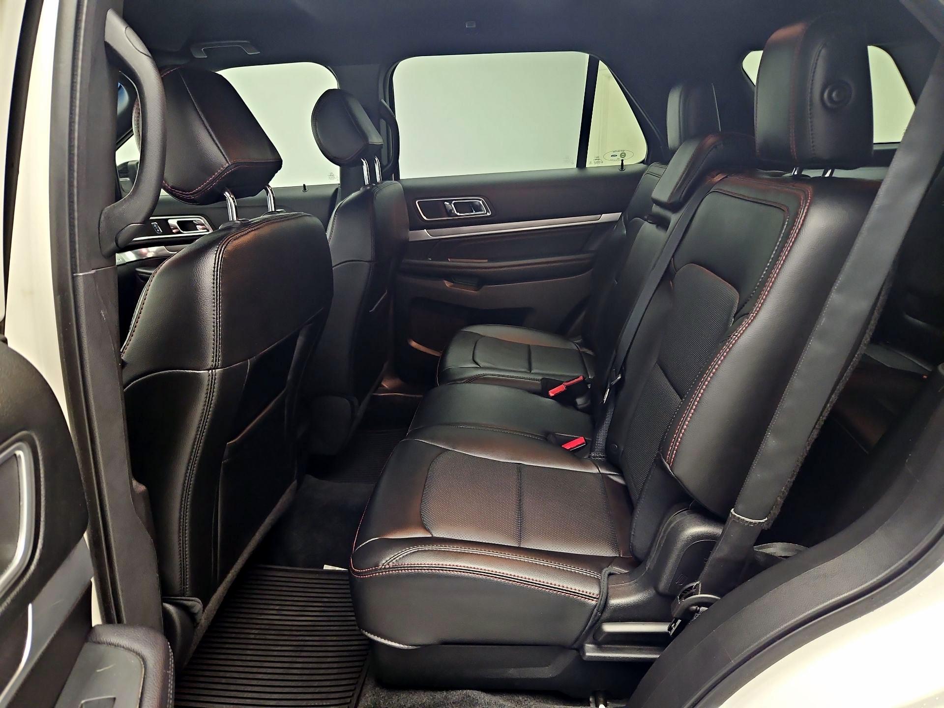 Thumbnail: 2017 Ford Explorer - 18
