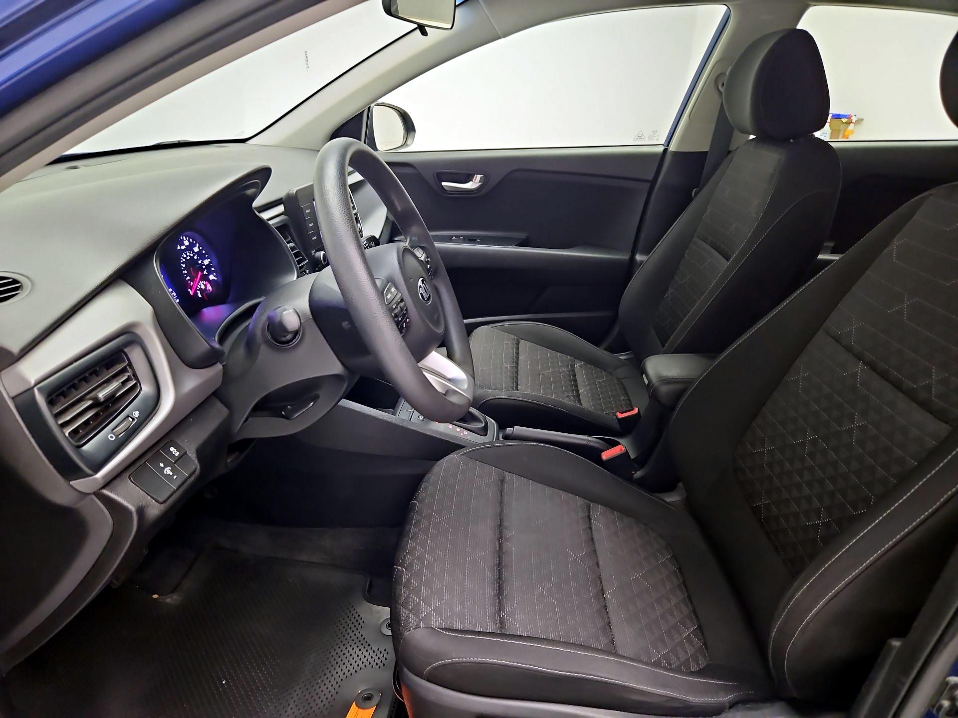 Thumbnail: 2018 Kia Rio - 11