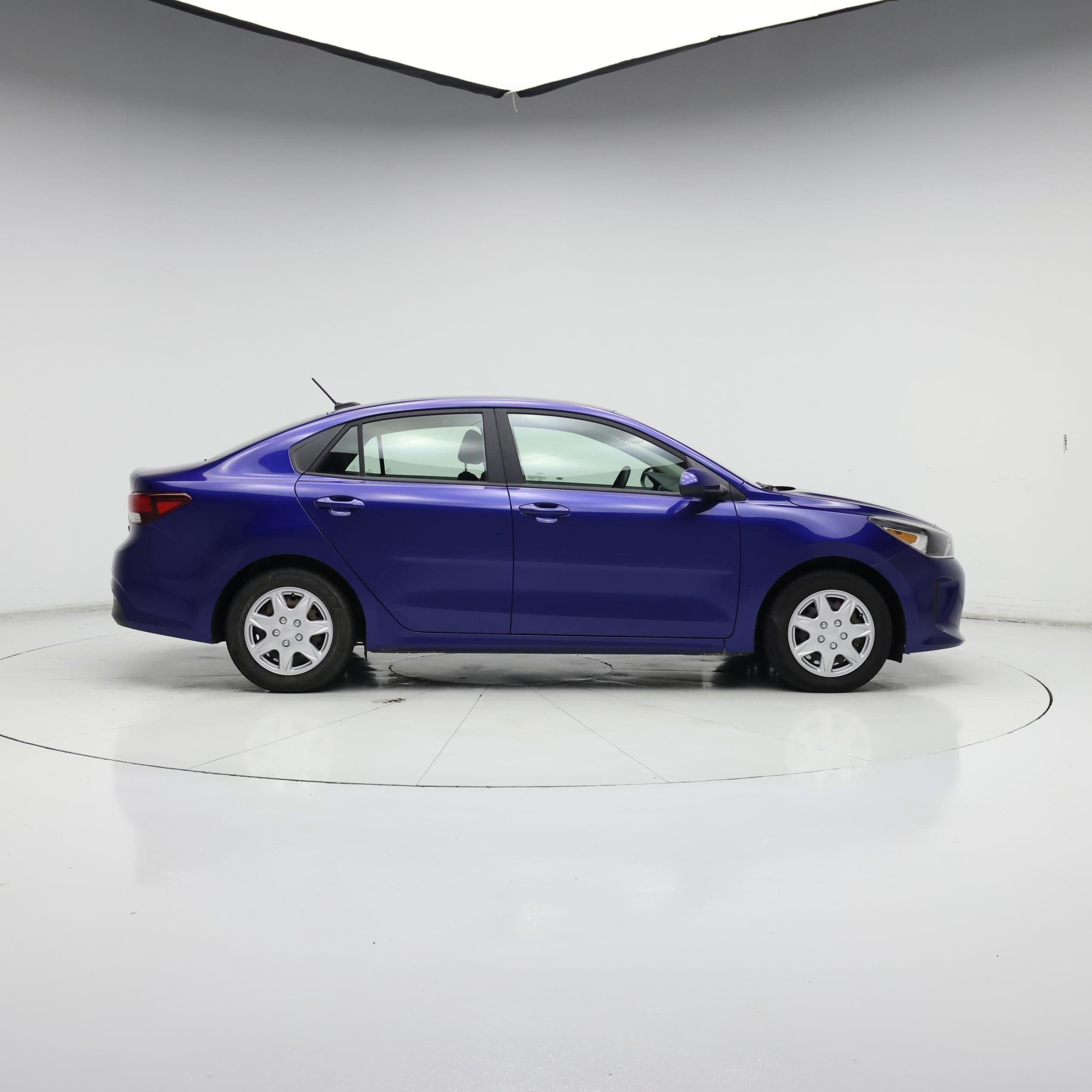 Thumbnail: 2018 Kia Rio - 7
