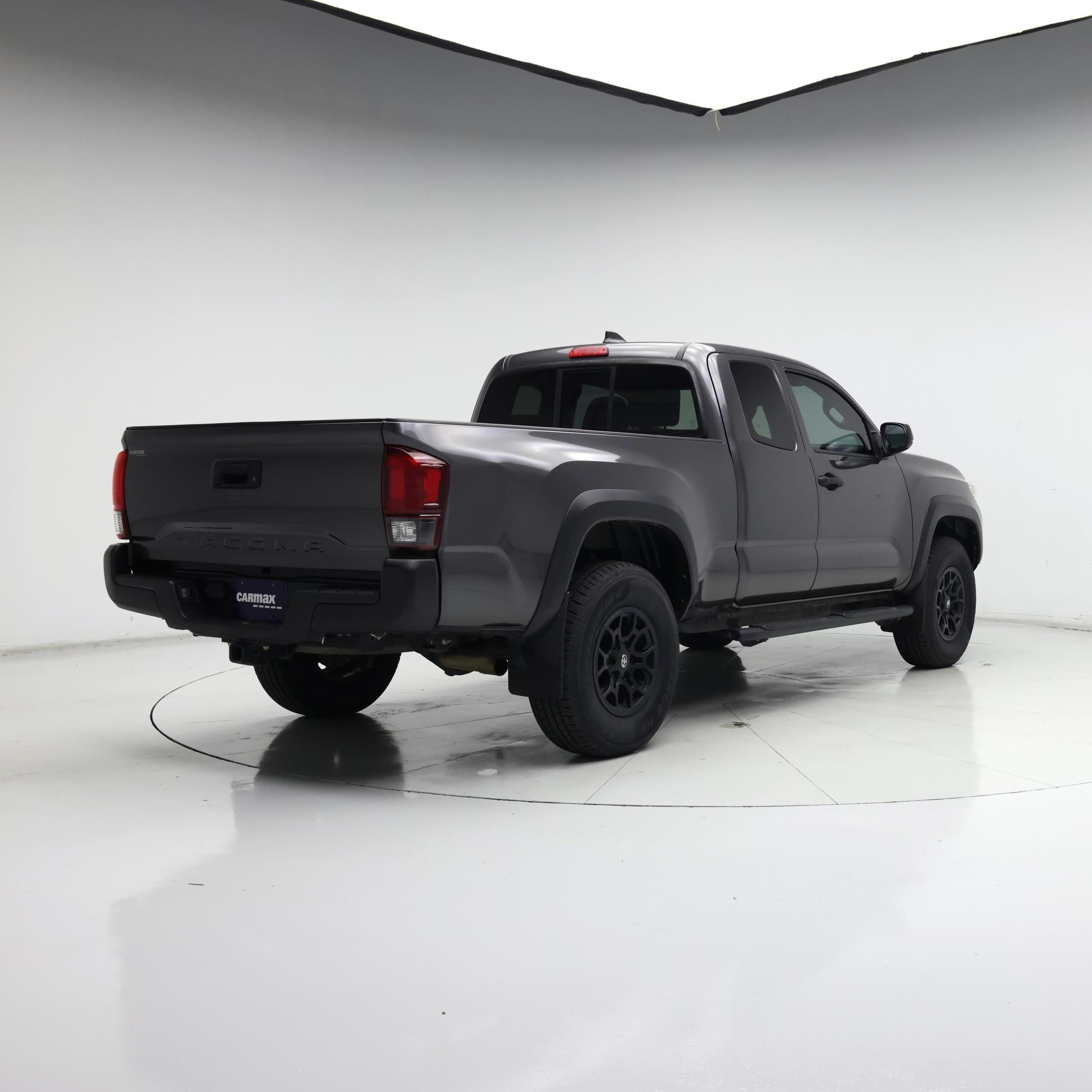 Thumbnail: 2021 Toyota Tacoma - 8