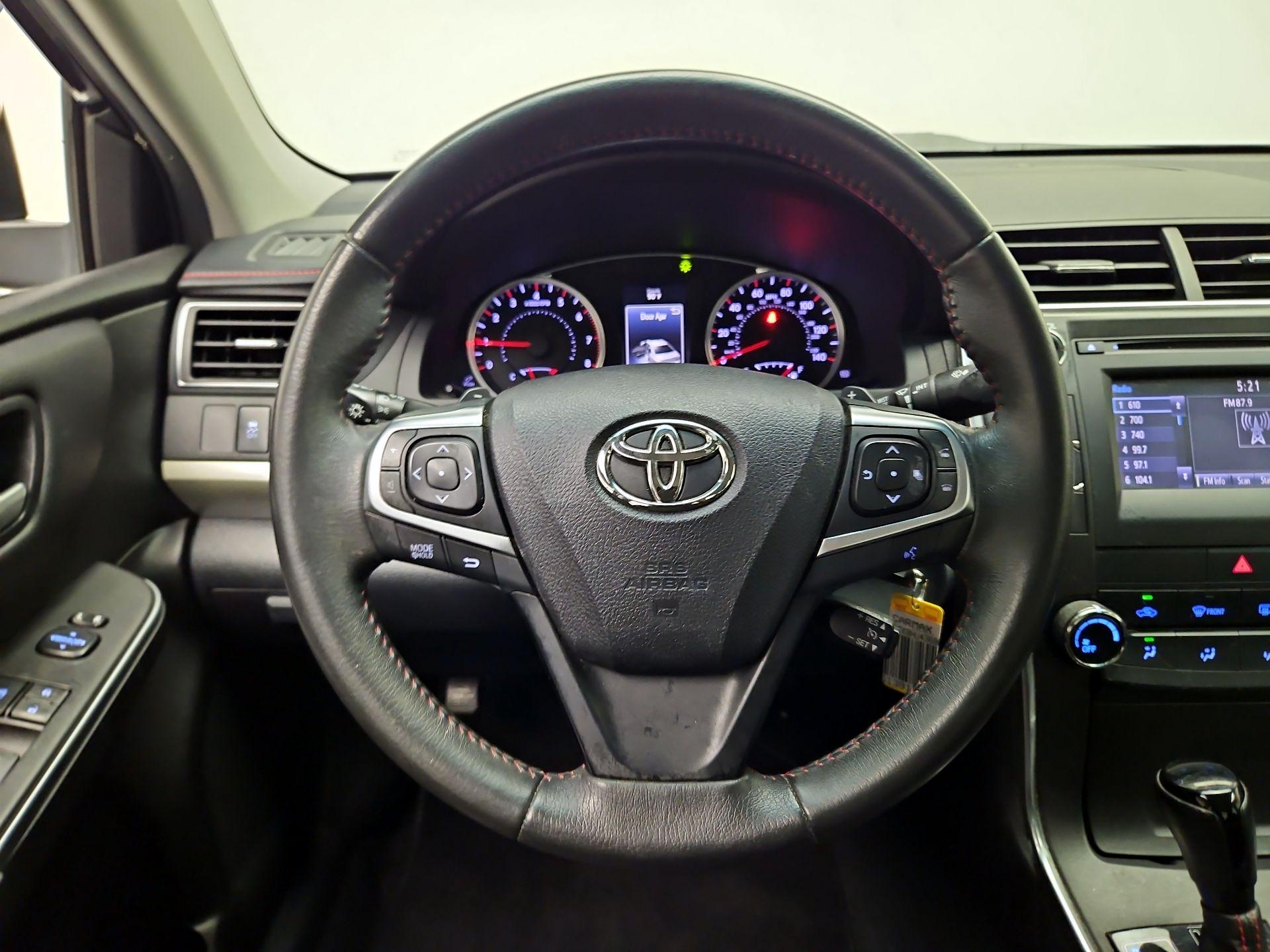 Thumbnail: 2017 Toyota Camry - 10