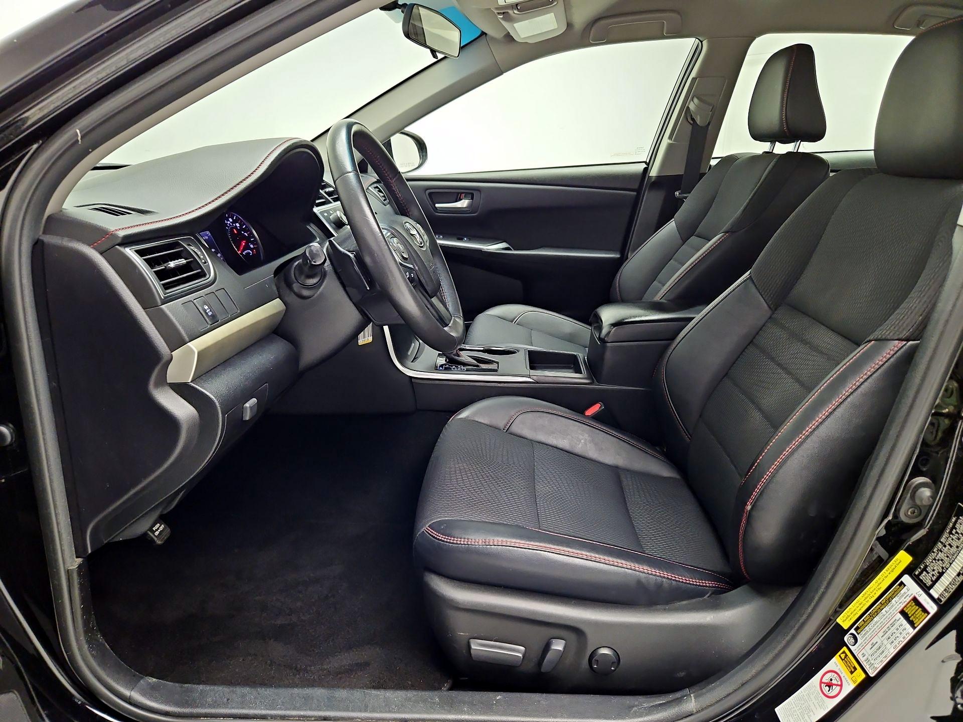 Thumbnail: 2017 Toyota Camry - 11