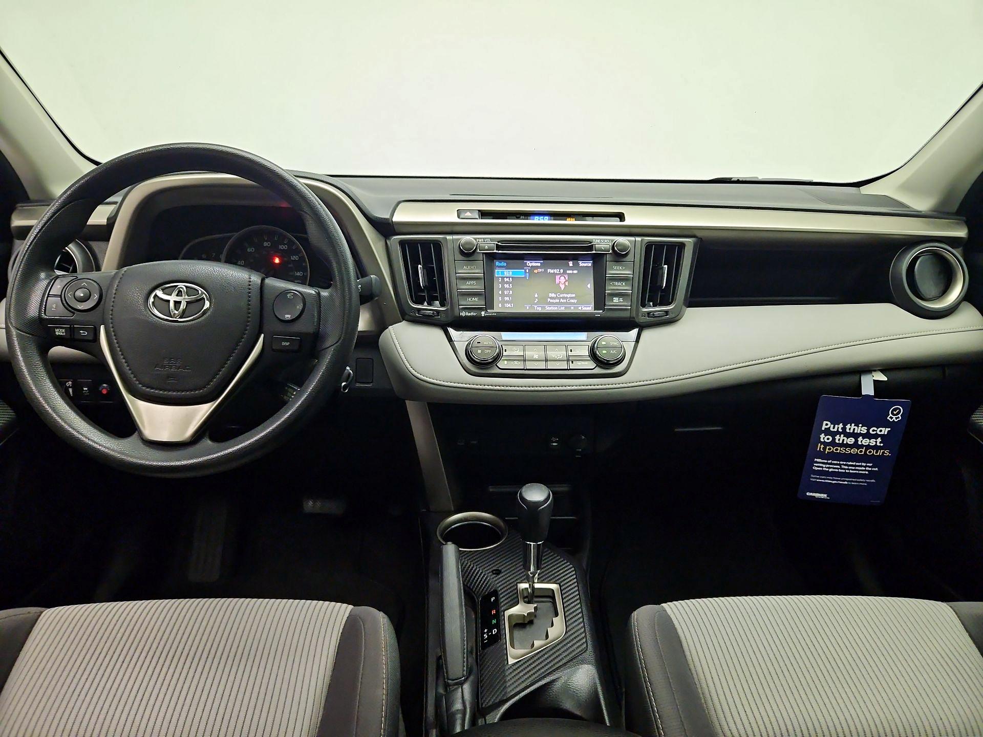 Thumbnail: 2015 Toyota RAV4 - 9