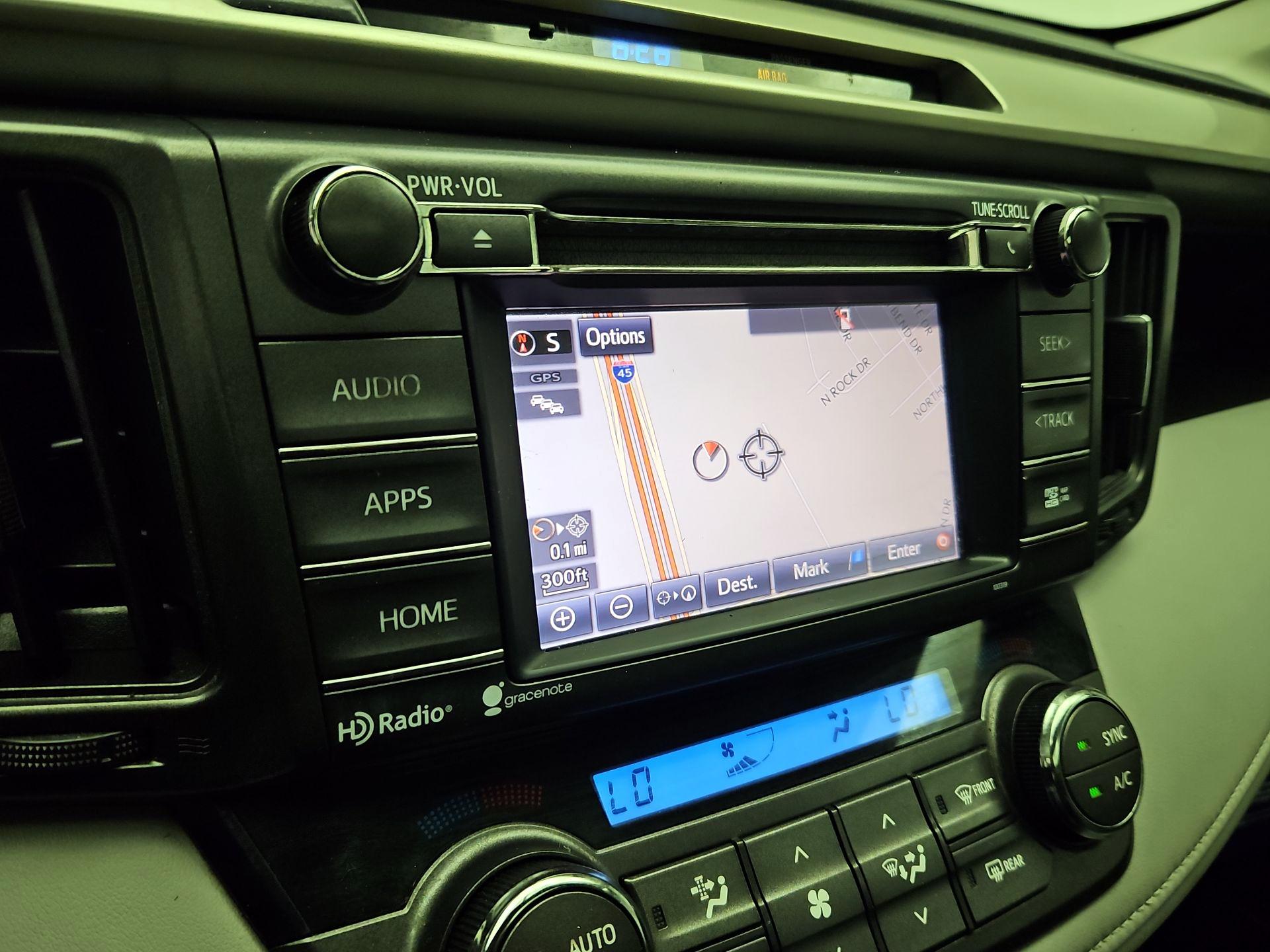 Thumbnail: 2015 Toyota RAV4 - 14