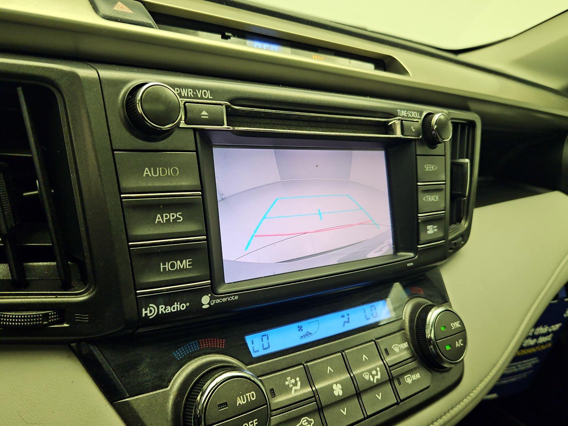 Thumbnail: 2015 Toyota RAV4 - 15