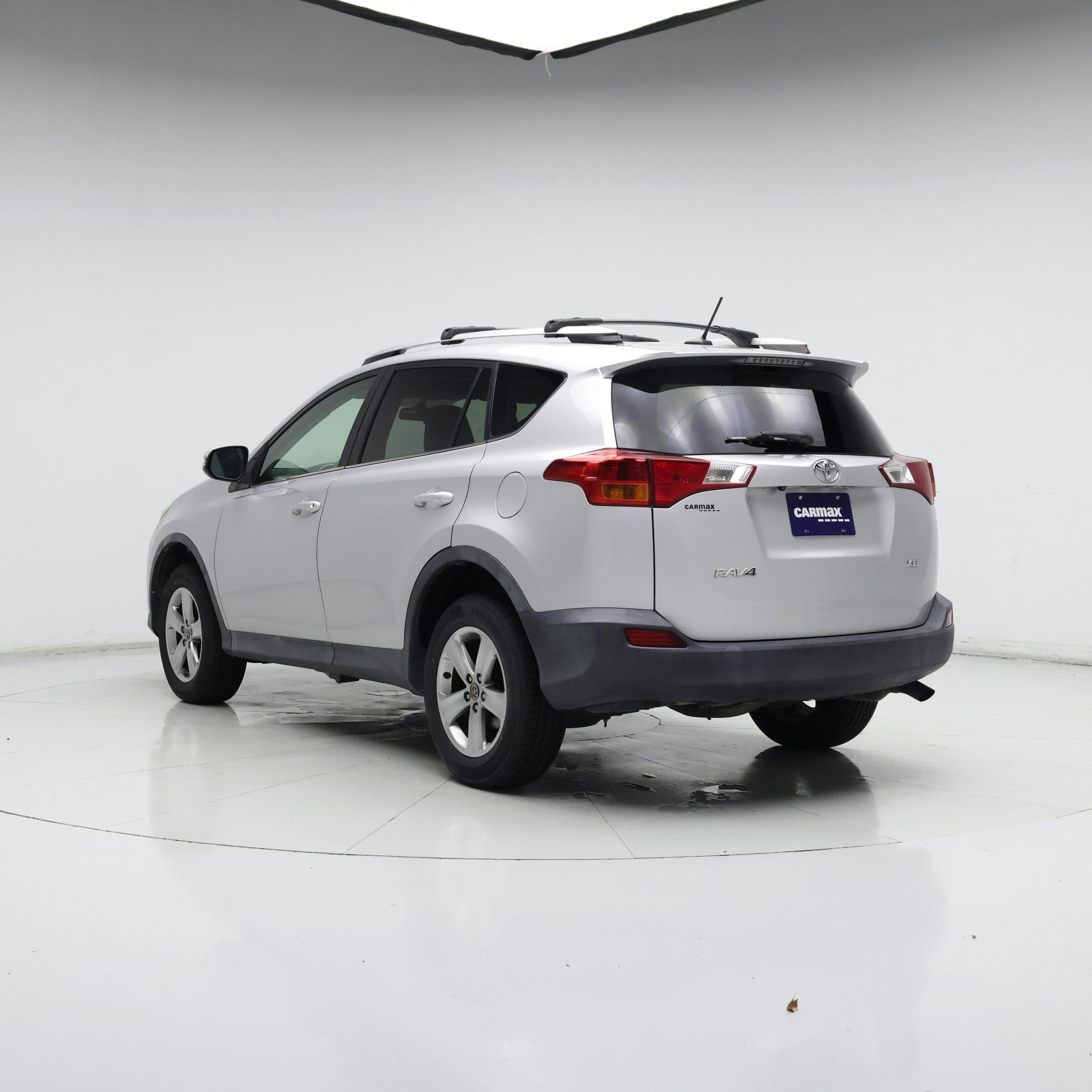 Thumbnail: 2015 Toyota RAV4 - 2