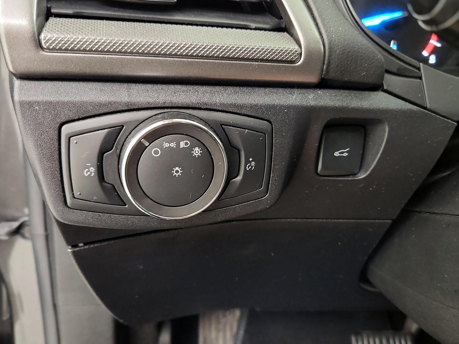 Thumbnail: 2020 Ford Fusion - 13