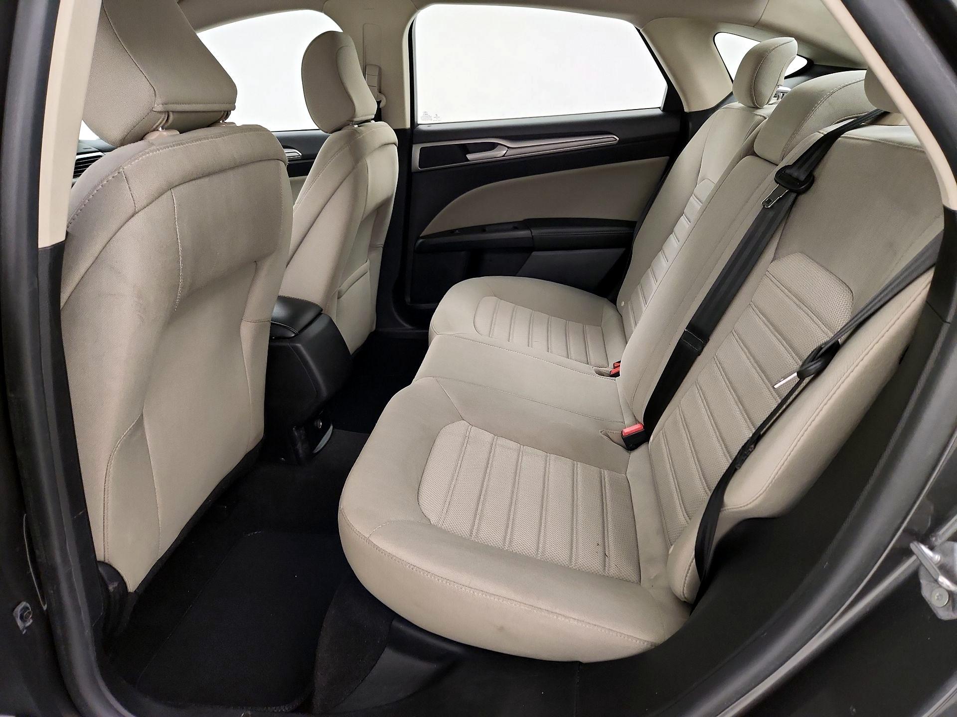 Thumbnail: 2020 Ford Fusion - 19
