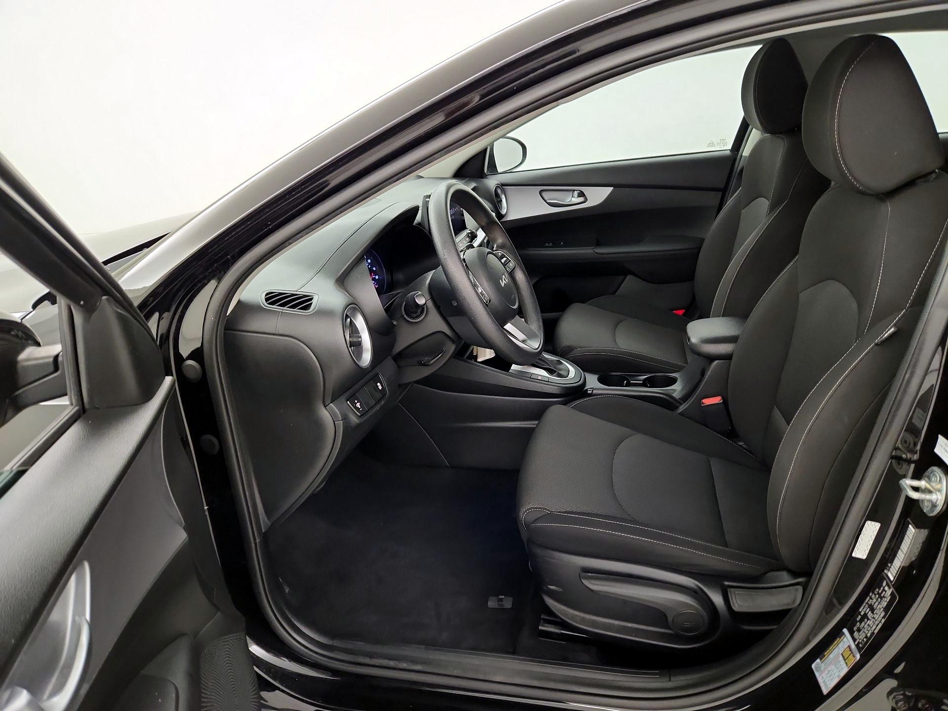 Thumbnail: 2023 Kia Forte - 11