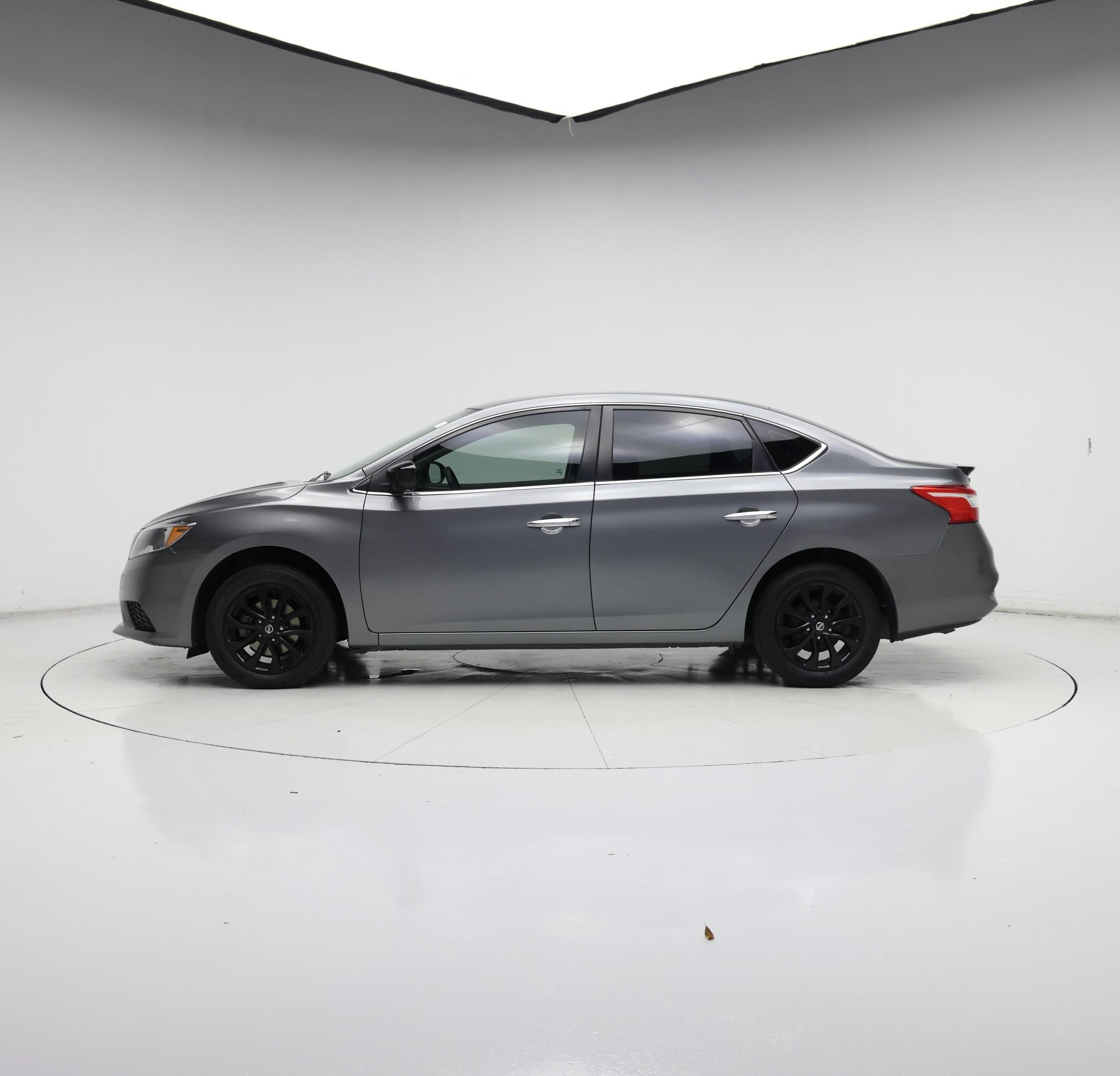 Thumbnail: 2018 Nissan Sentra - 3