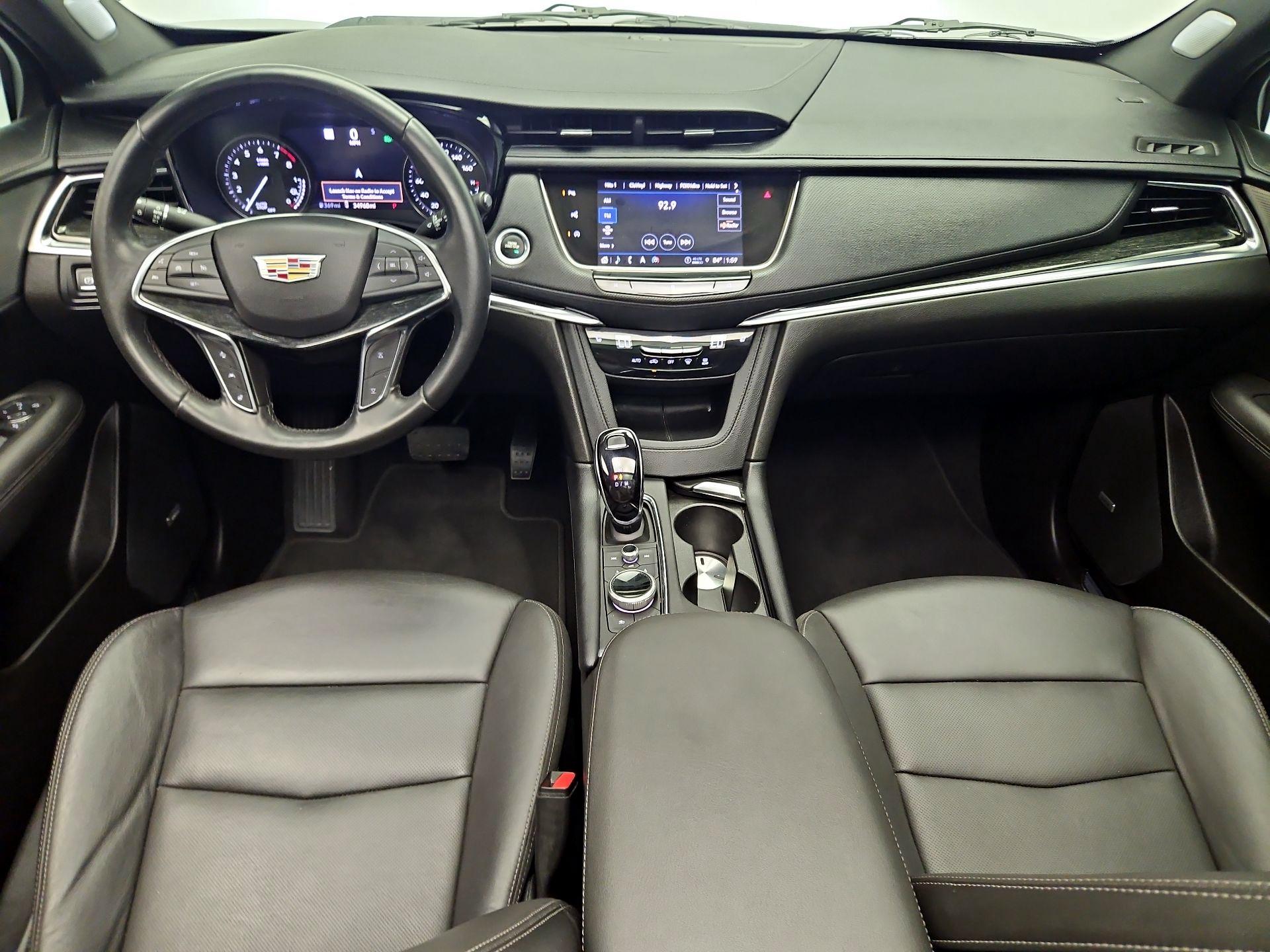 Thumbnail: 2021 Cadillac XT5 - 9
