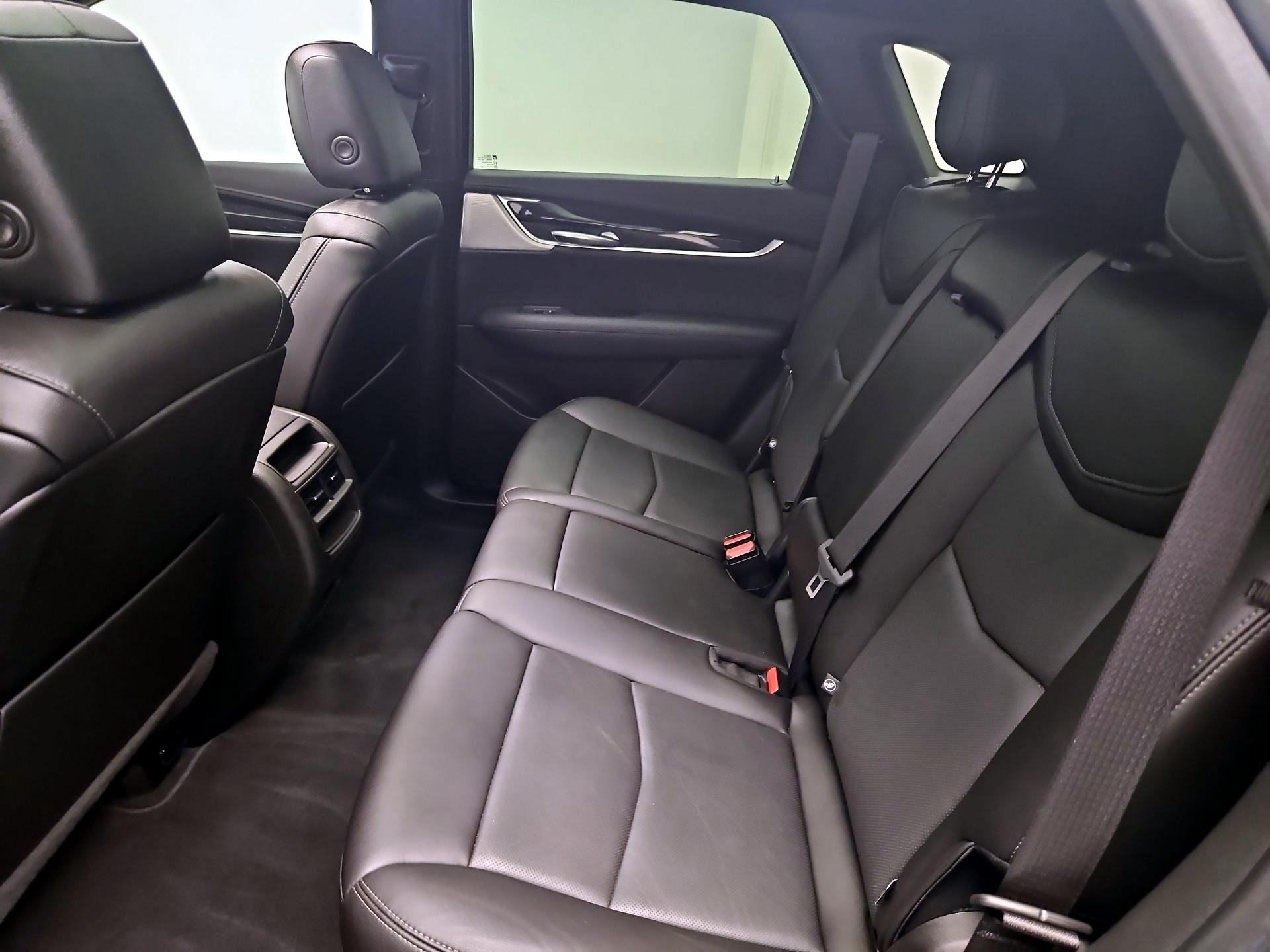 Thumbnail: 2021 Cadillac XT5 - 19