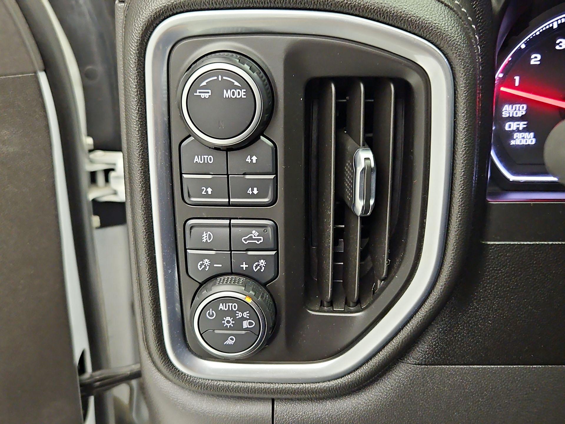 Thumbnail: 2021 Chevrolet Silverado 1500 - 13