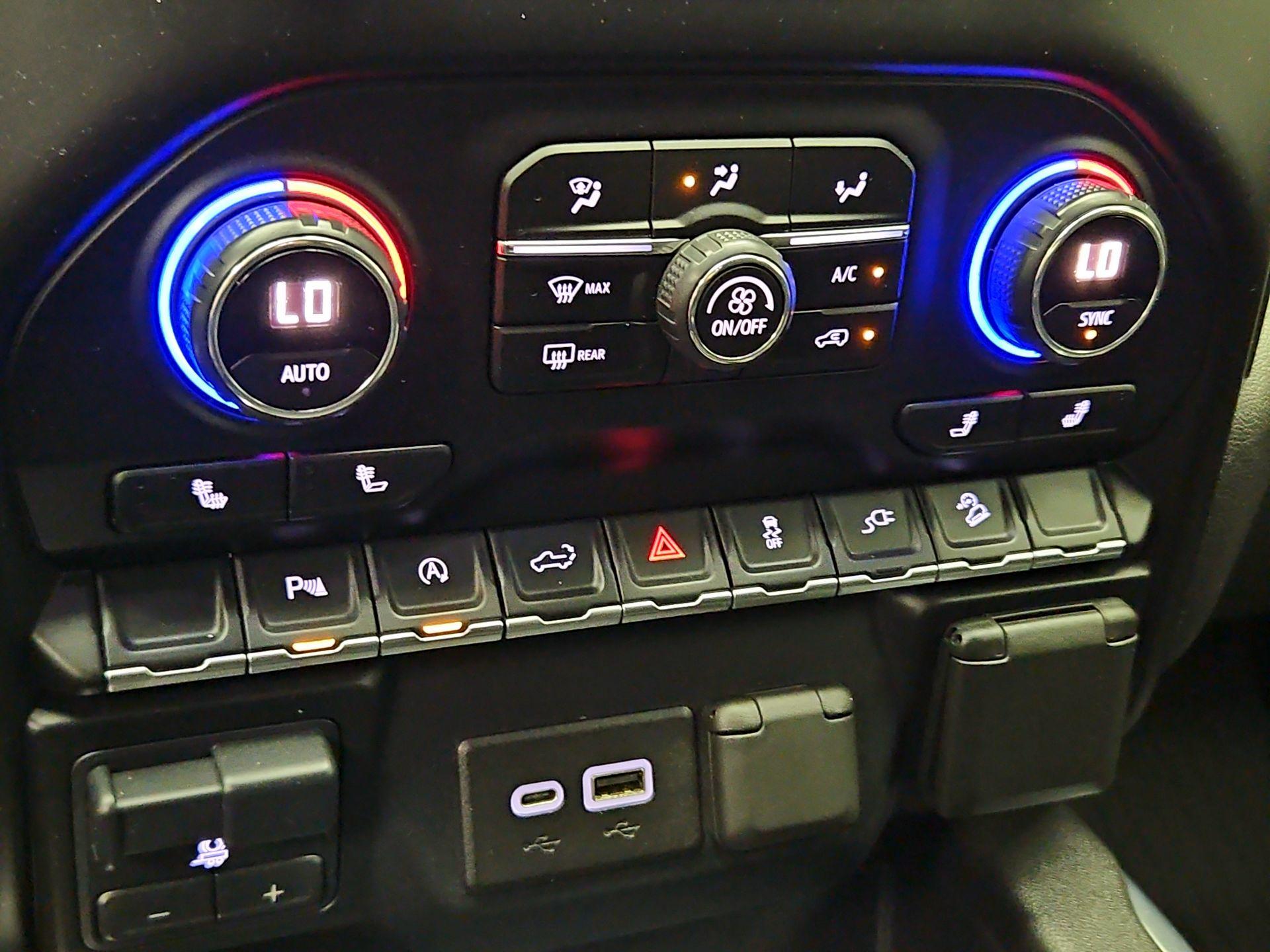 Thumbnail: 2021 Chevrolet Silverado 1500 - 16