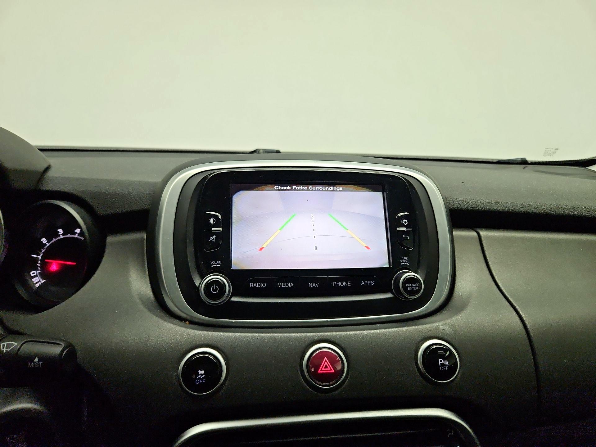 Thumbnail: 2016 Fiat 500X - 13