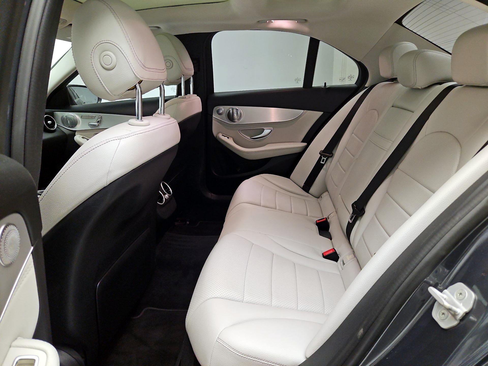 Thumbnail: 2015 Mercedes-Benz C-Class - 17