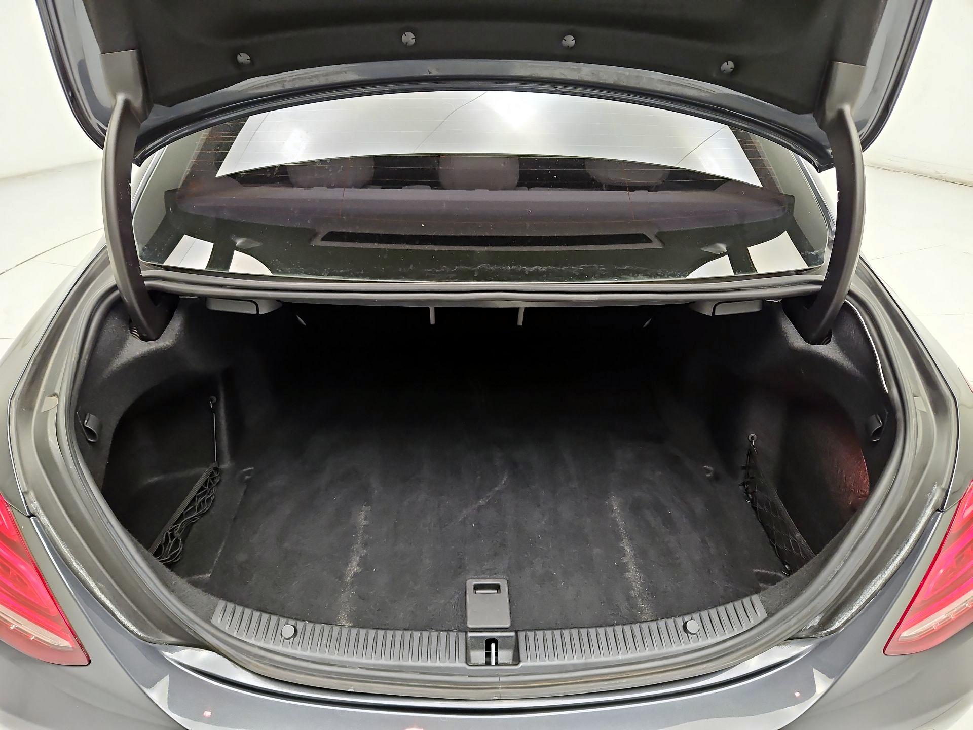 Thumbnail: 2015 Mercedes-Benz C-Class - 18