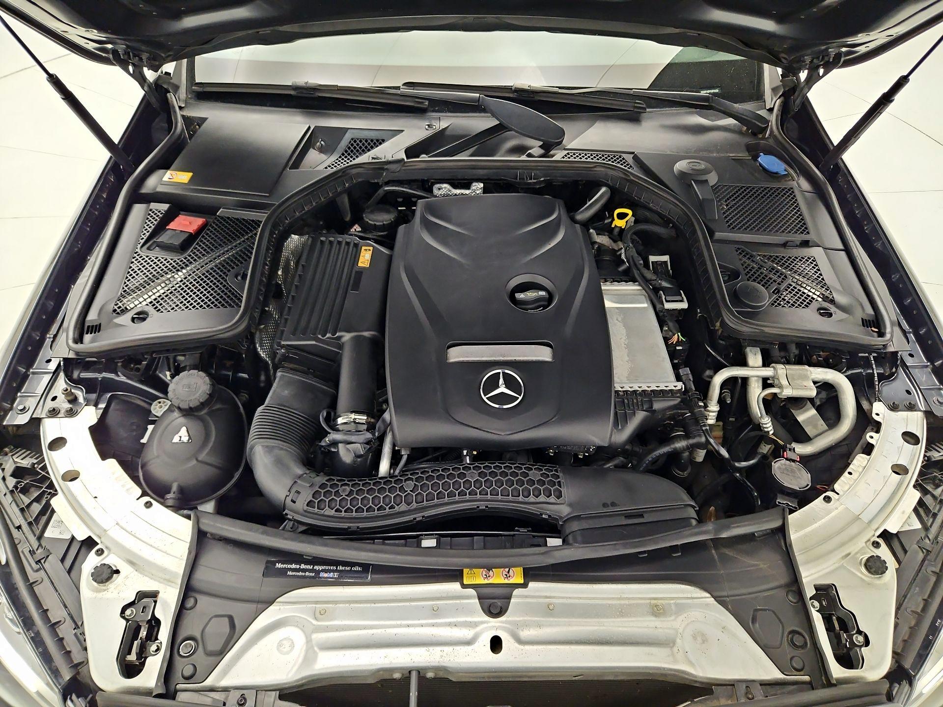 Thumbnail: 2015 Mercedes-Benz C-Class - 19