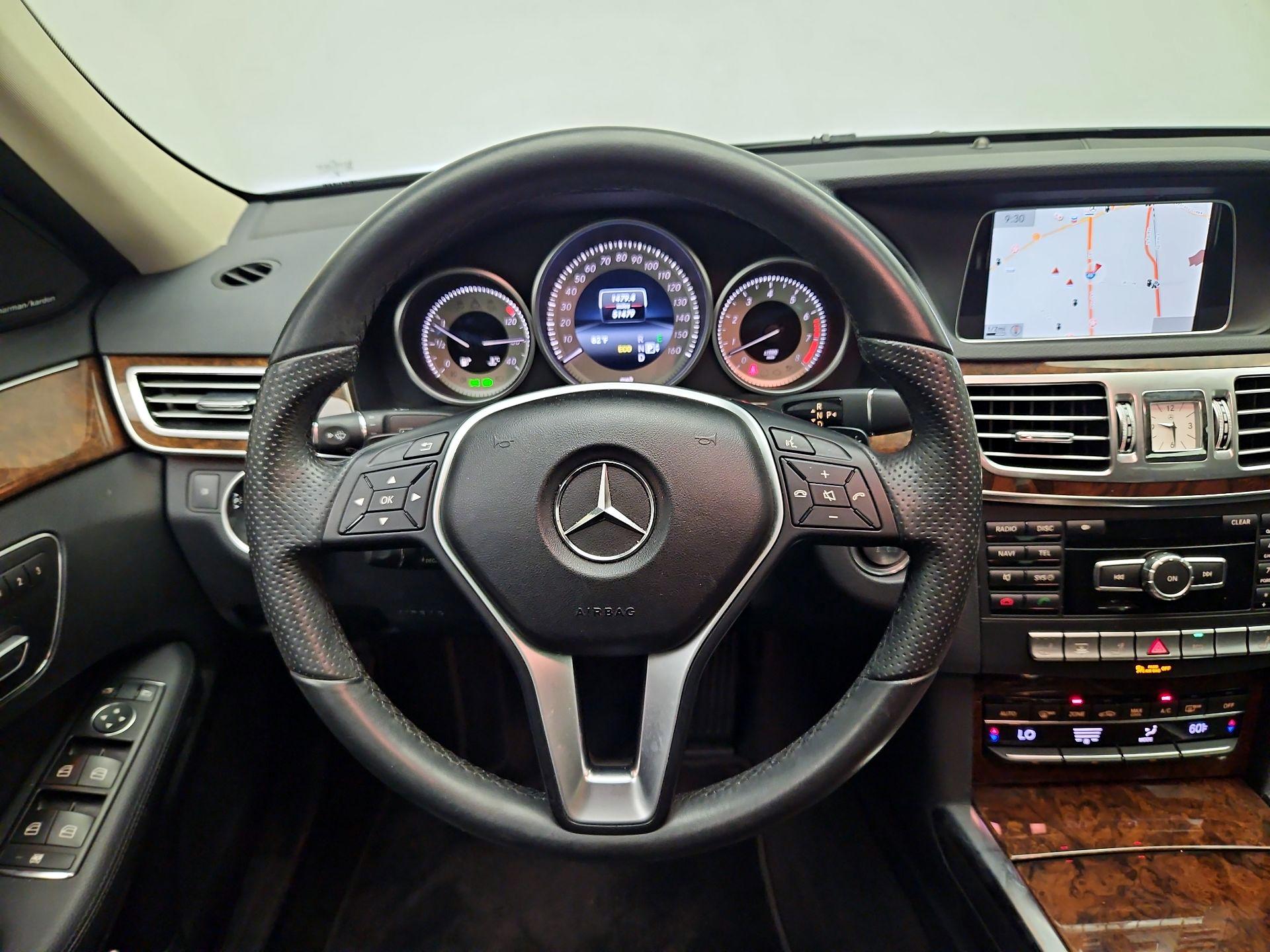 Thumbnail: 2014 Mercedes-Benz E-Class - 10