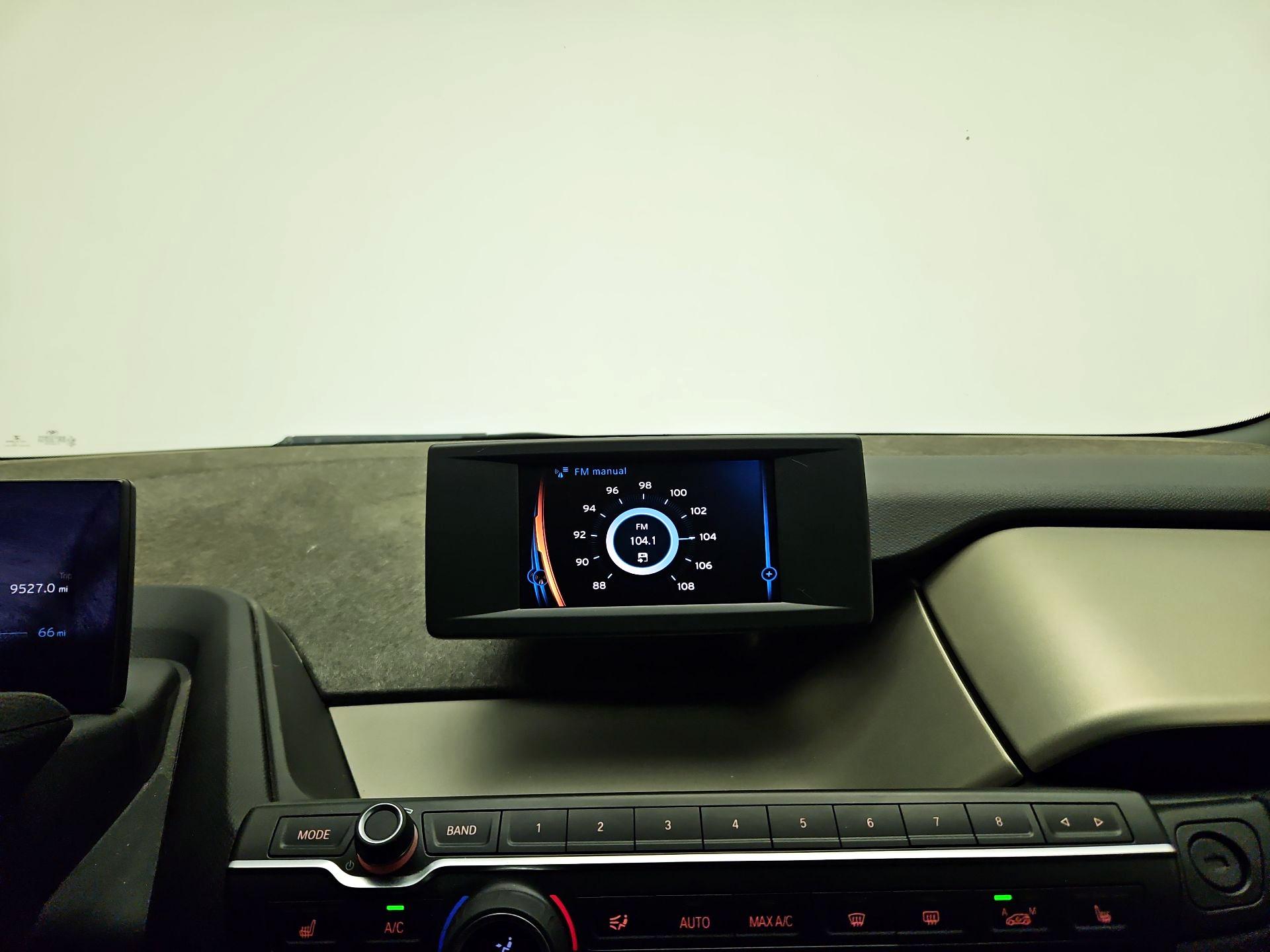 Thumbnail: 2017 BMW i3 - 14