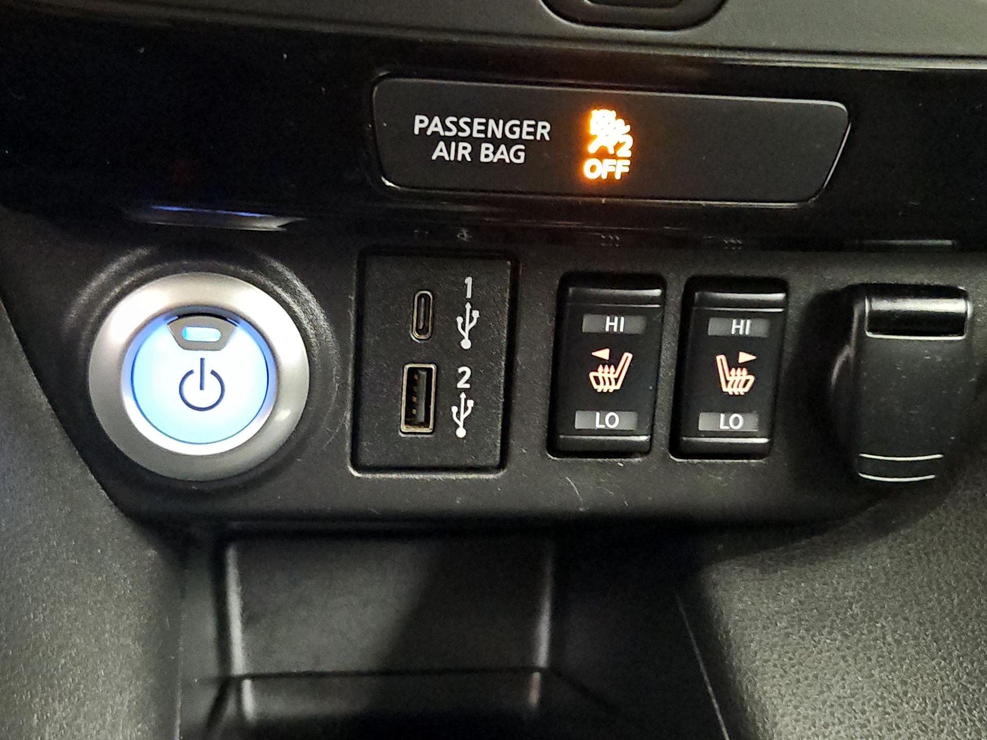 Thumbnail: 2021 Nissan Leaf - 18