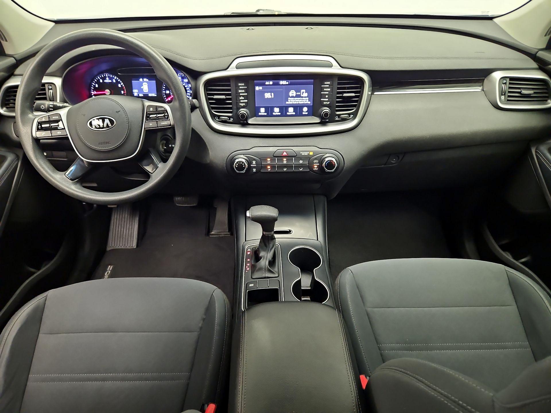 Thumbnail: 2019 Kia Sorento - 9