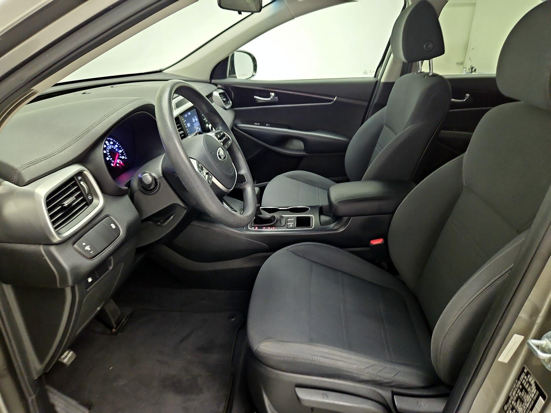 Thumbnail: 2019 Kia Sorento - 11