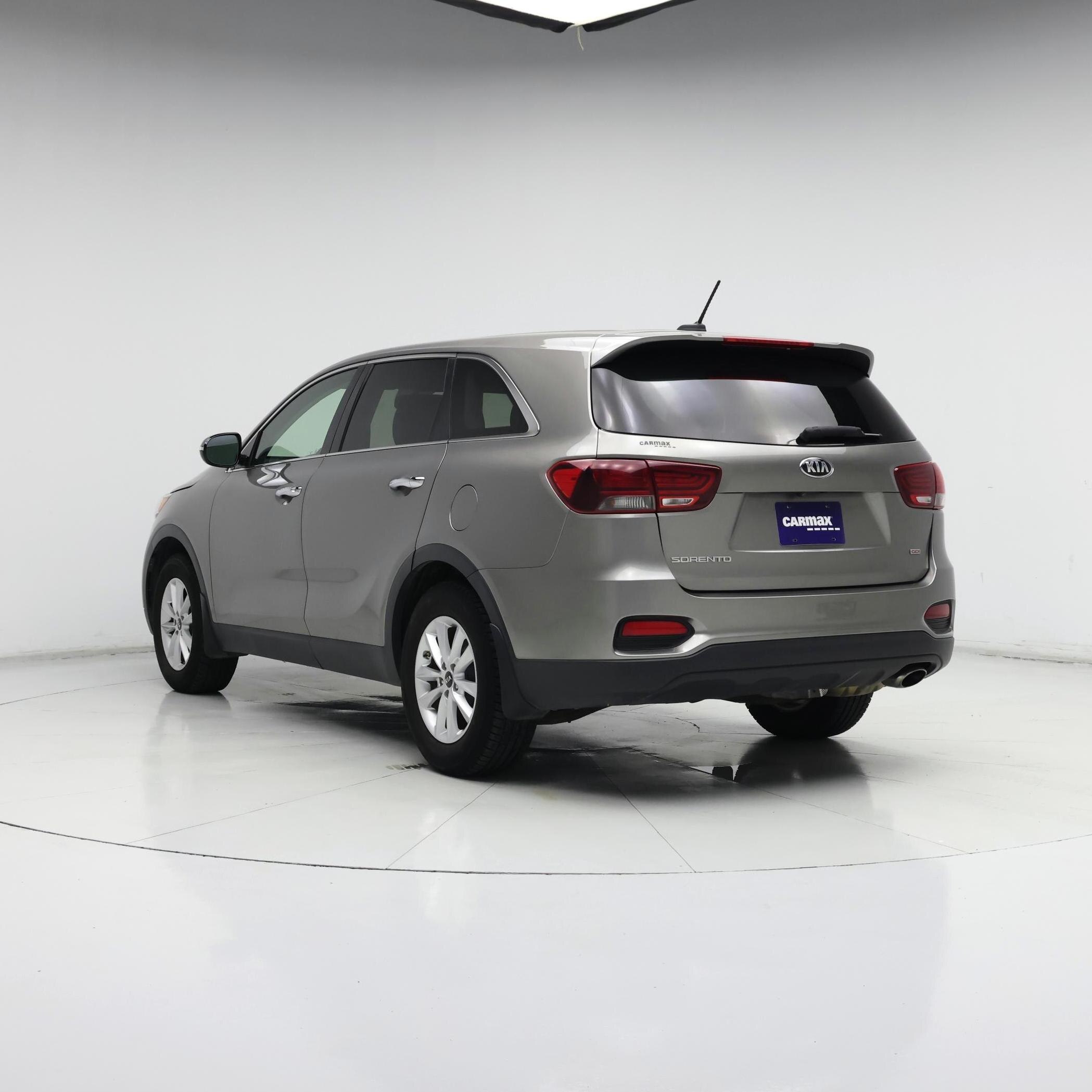Thumbnail: 2019 Kia Sorento - 2