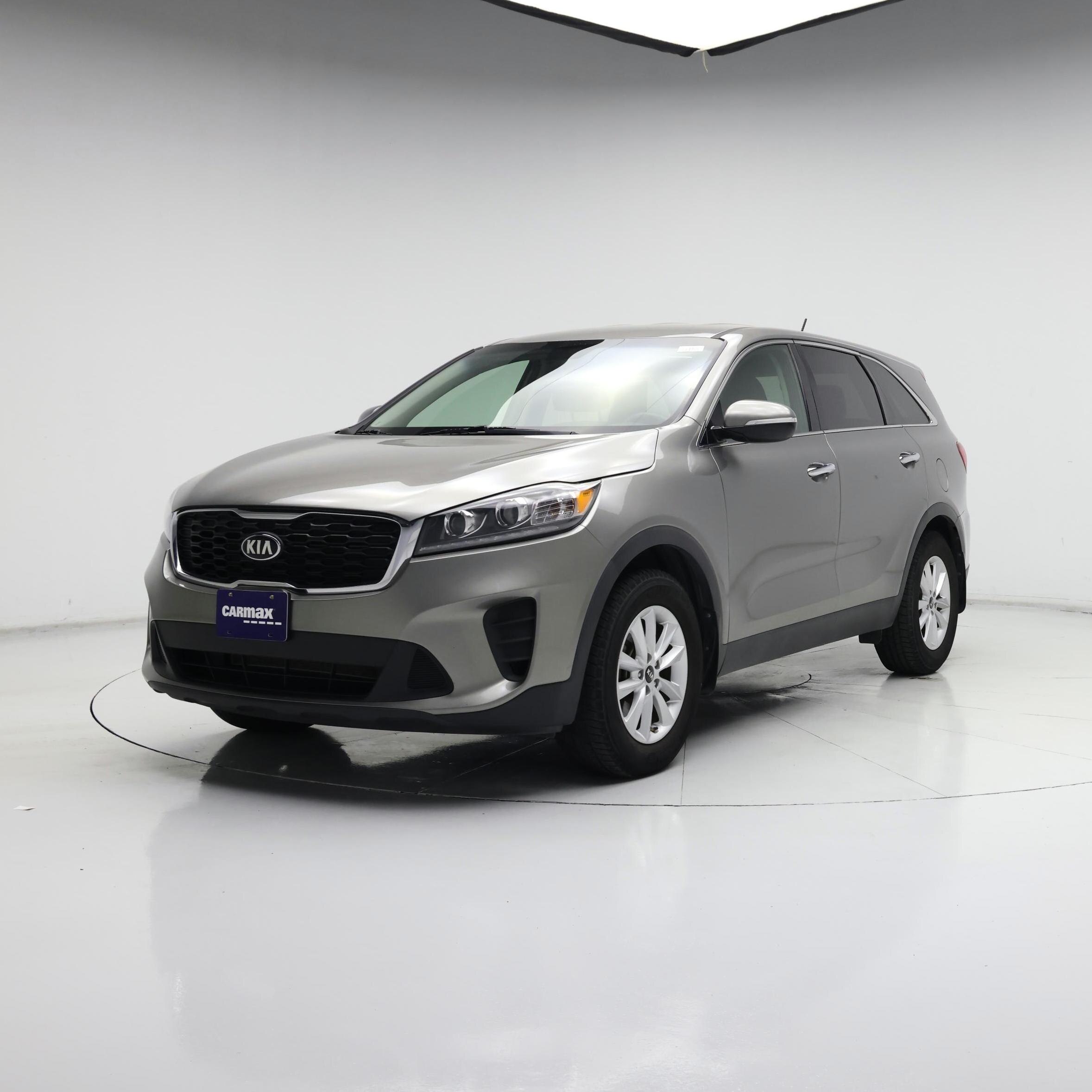 Thumbnail: 2019 Kia Sorento - 4