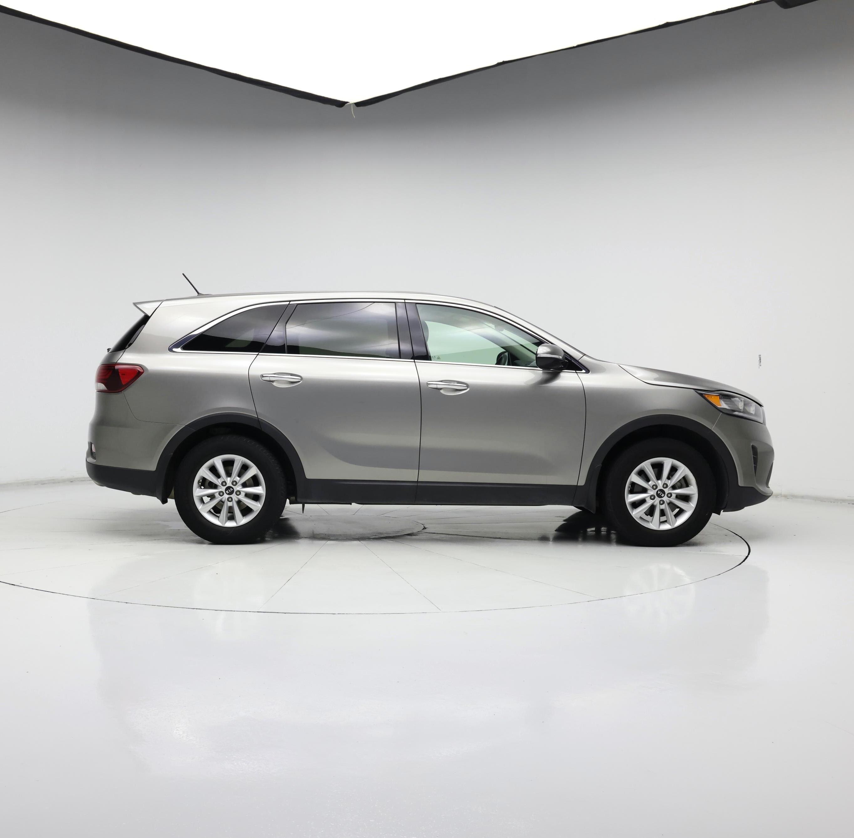 Thumbnail: 2019 Kia Sorento - 7