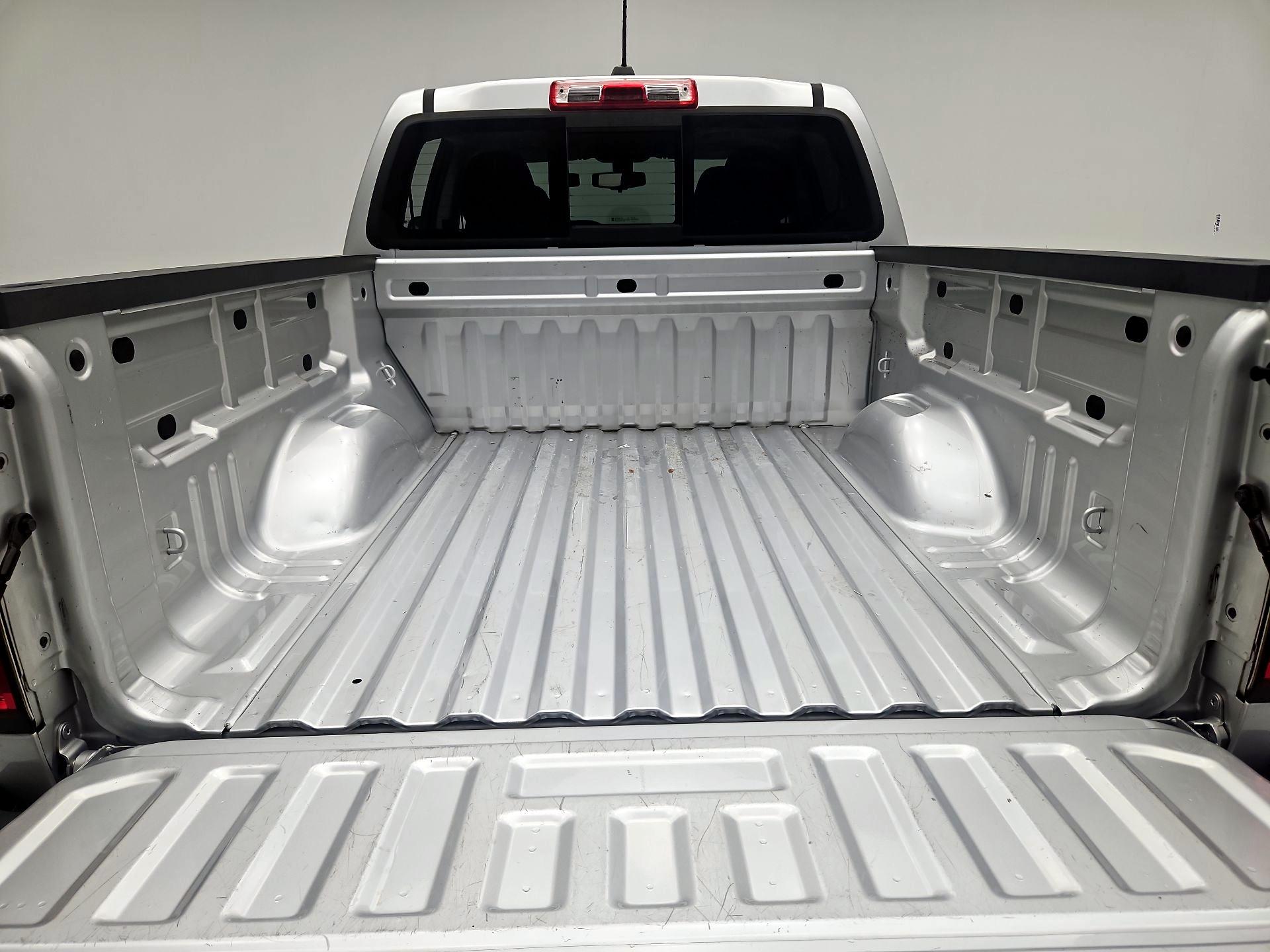 Thumbnail: 2018 Chevrolet Colorado - 20